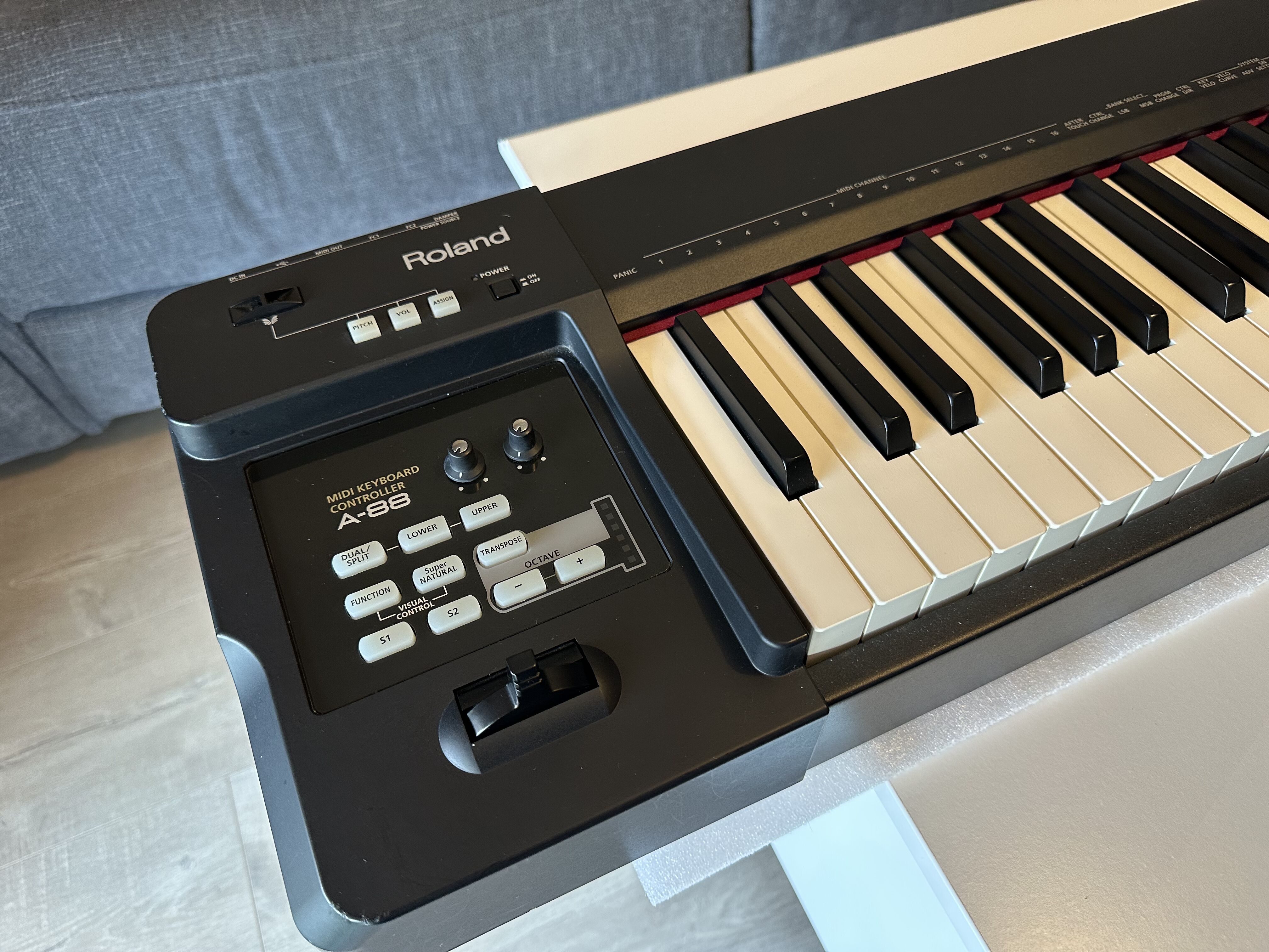 A-88 - Roland A-88 - Audiofanzine