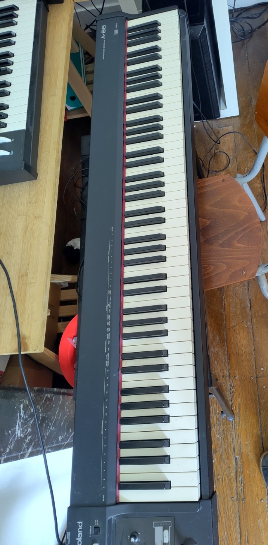 A-88 - Roland A-88 - Audiofanzine