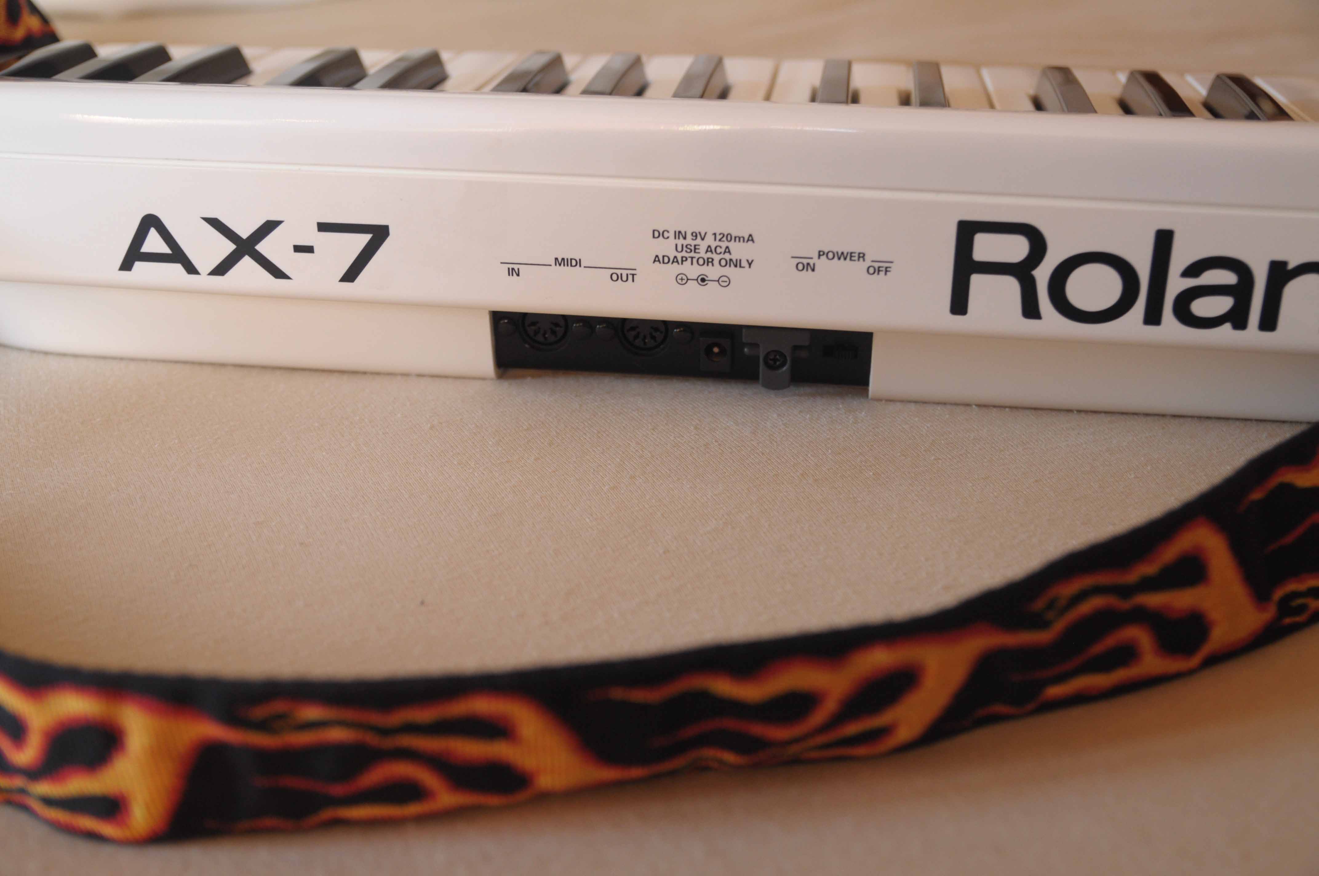 Photo Roland AX7 Roland AX7 (5103) (332937) Audiofanzine