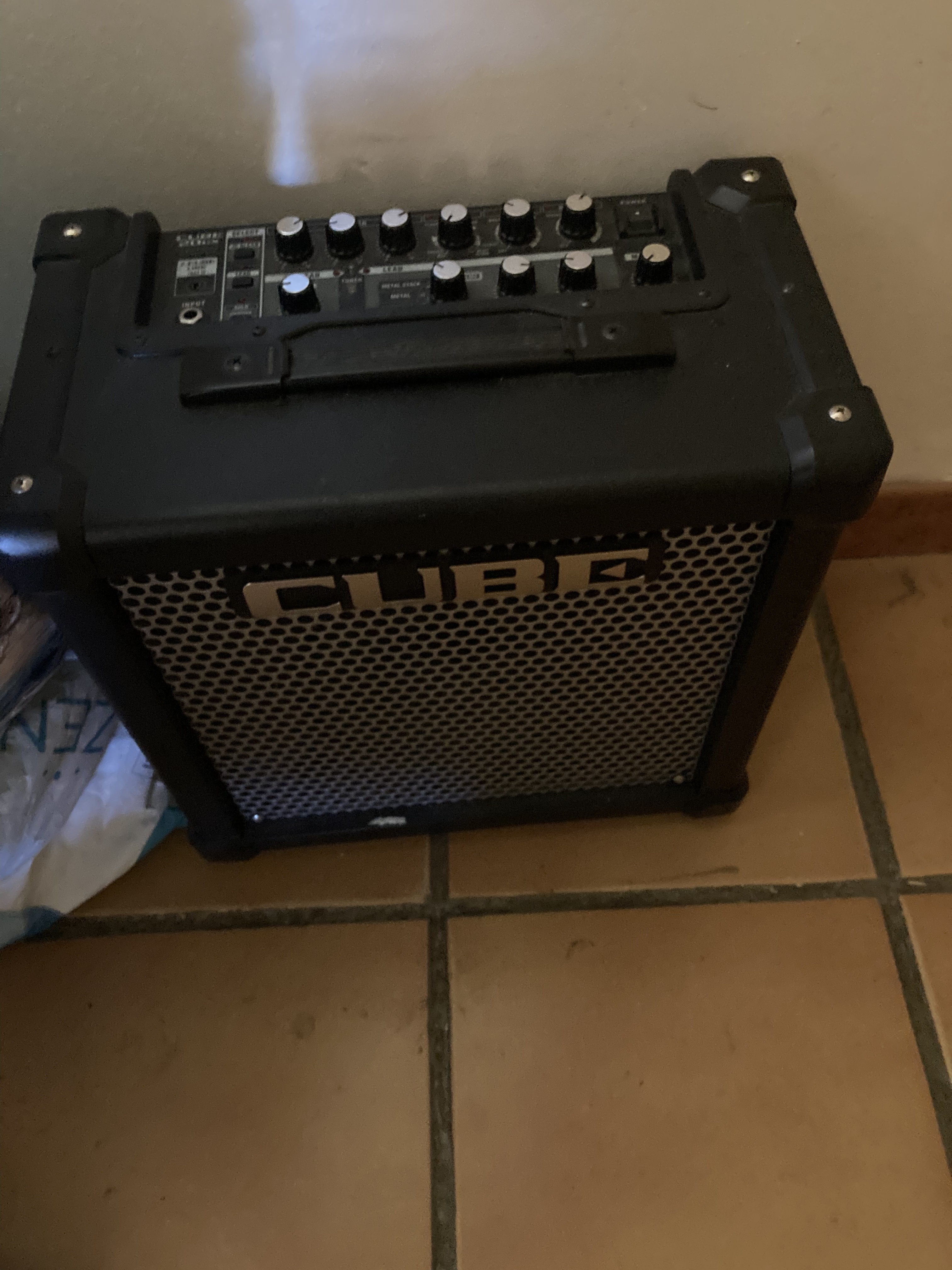 Cube-20GX - Roland Cube-20GX - Audiofanzine