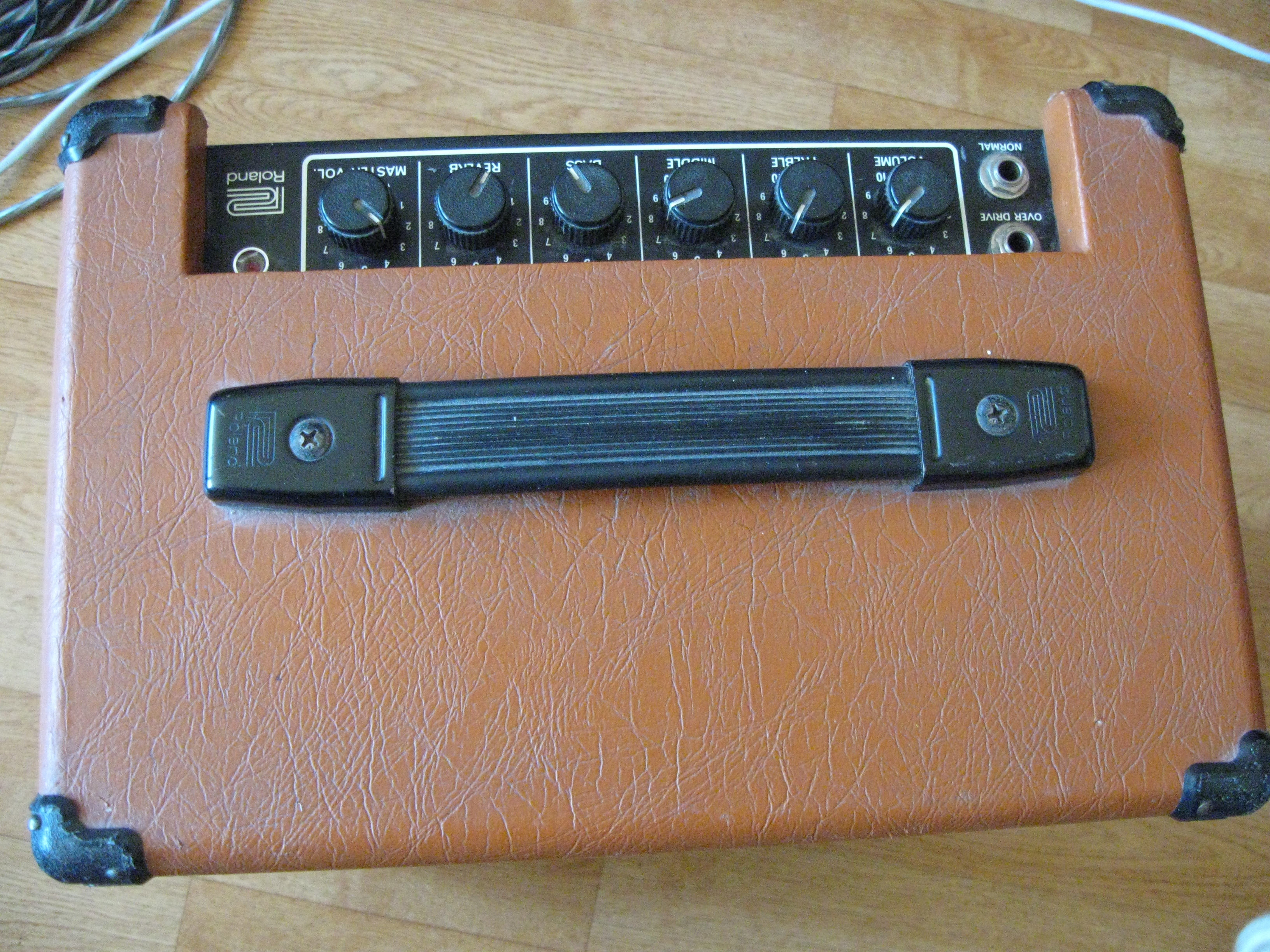 Roland Cube 40 Vintage image (531049) Audiofanzine