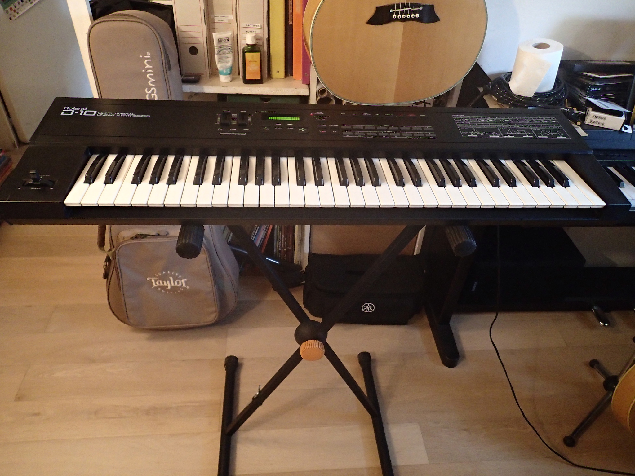 Clavier synthétiseur ROLAND D10 en TBE (IledeFrance) Audiofanzine