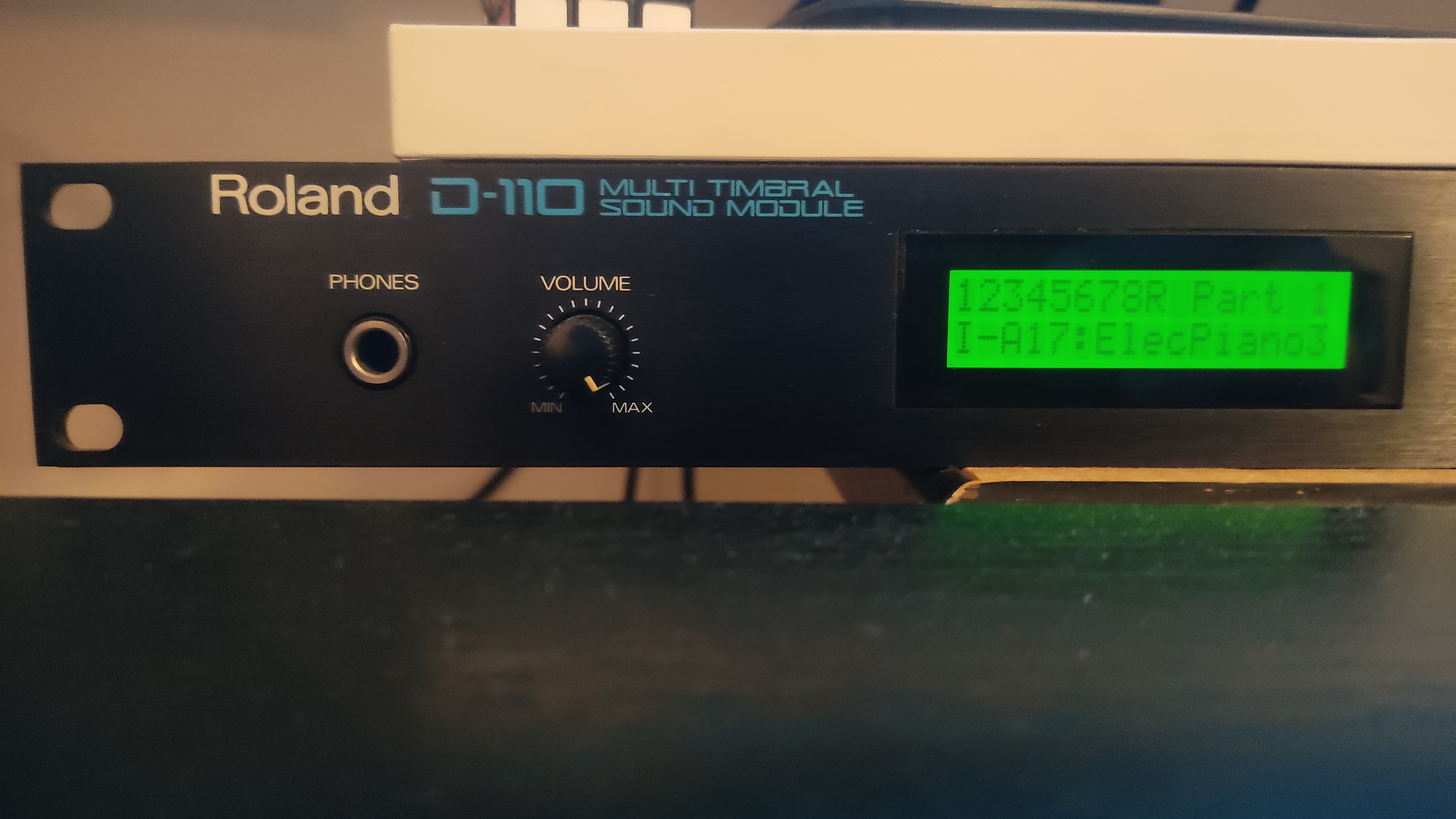 D-110 - Roland D-110 - Audiofanzine