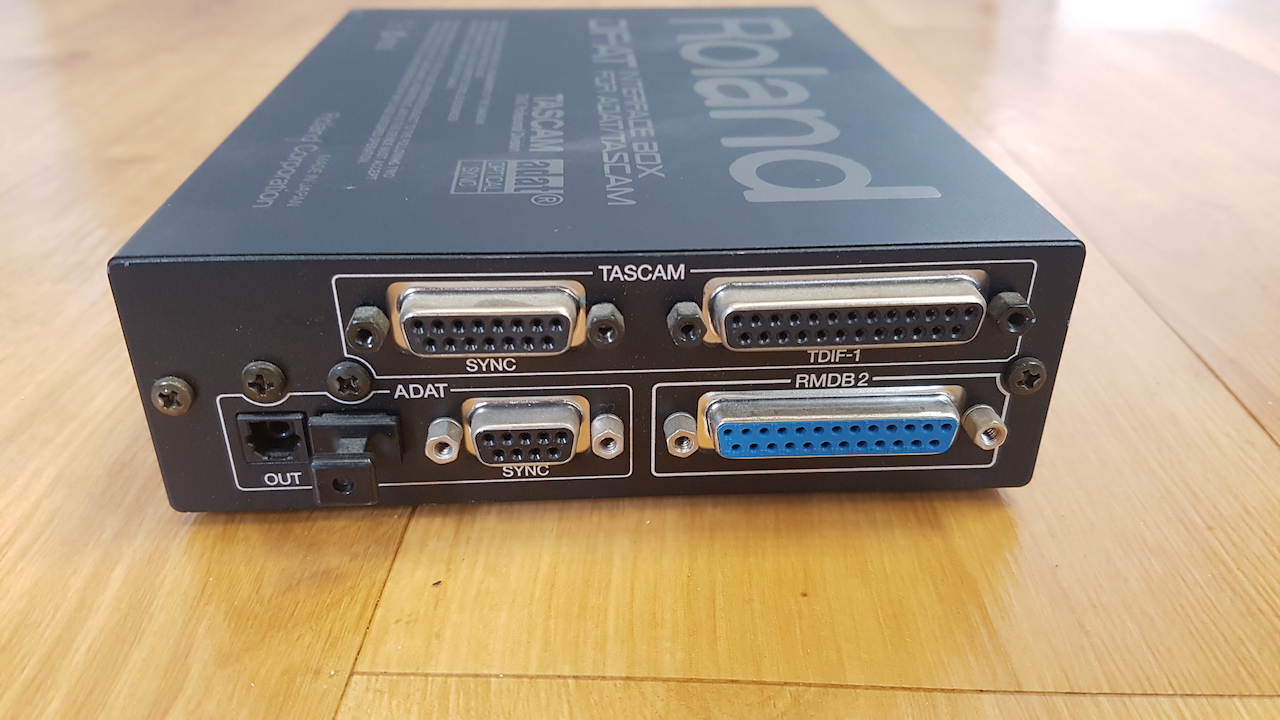 ローランド DIF-AT インターフェースボックス ローランド DIF-AT インターフェースボックス 【公式通販】