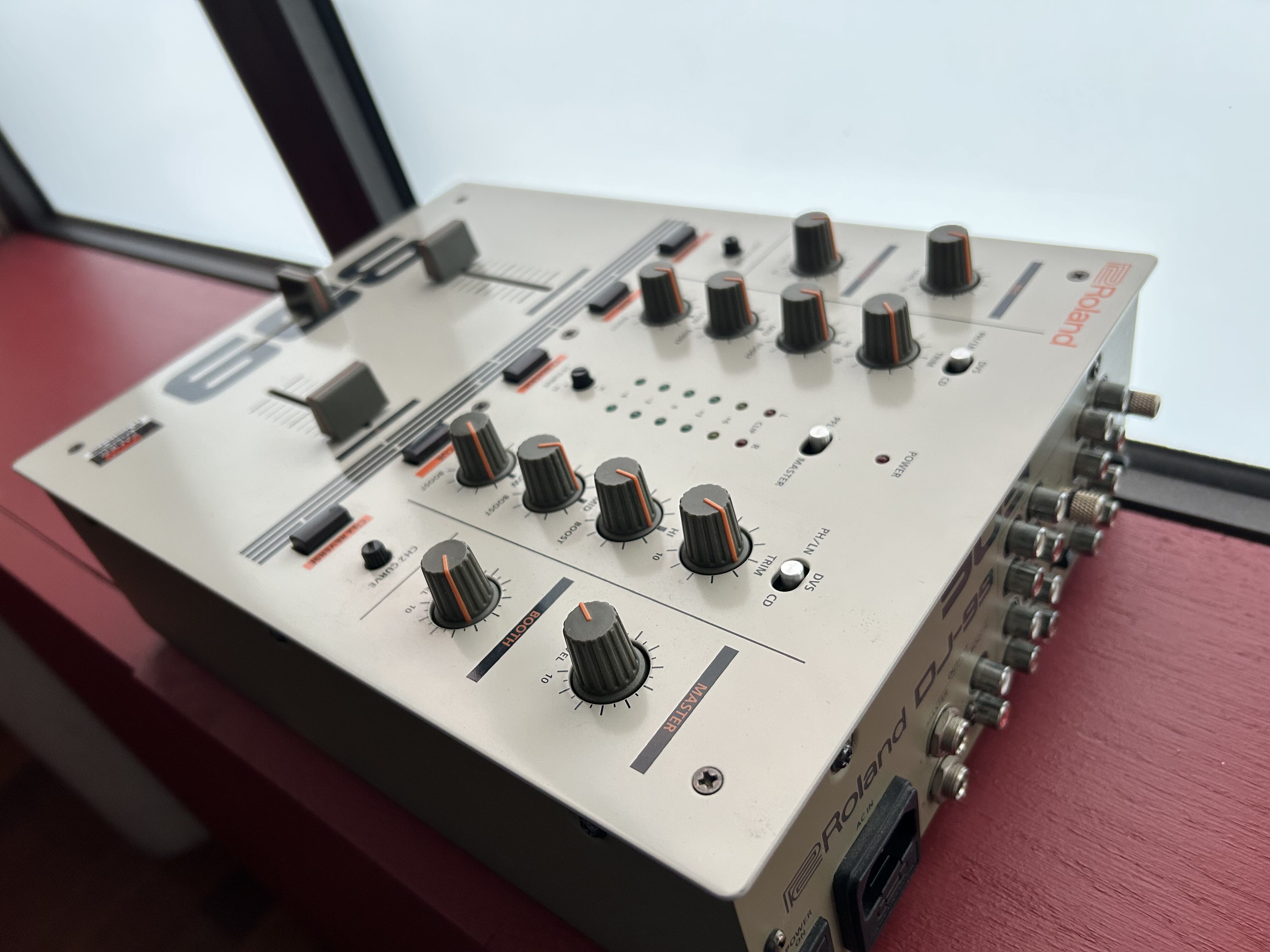 DJ-99 - Roland DJ-99 - Audiofanzine