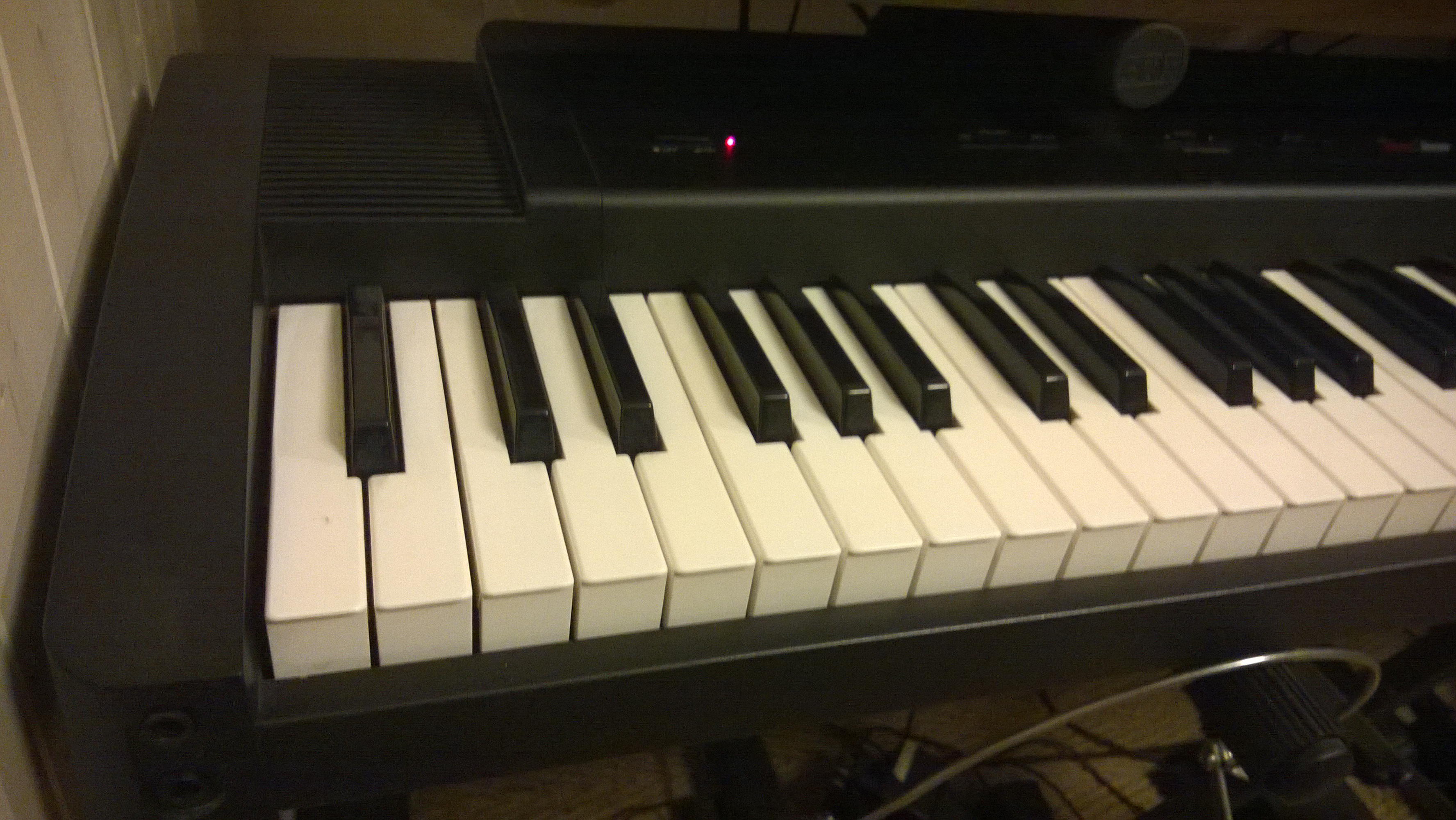 Roland EP9e image (1041140) Audiofanzine