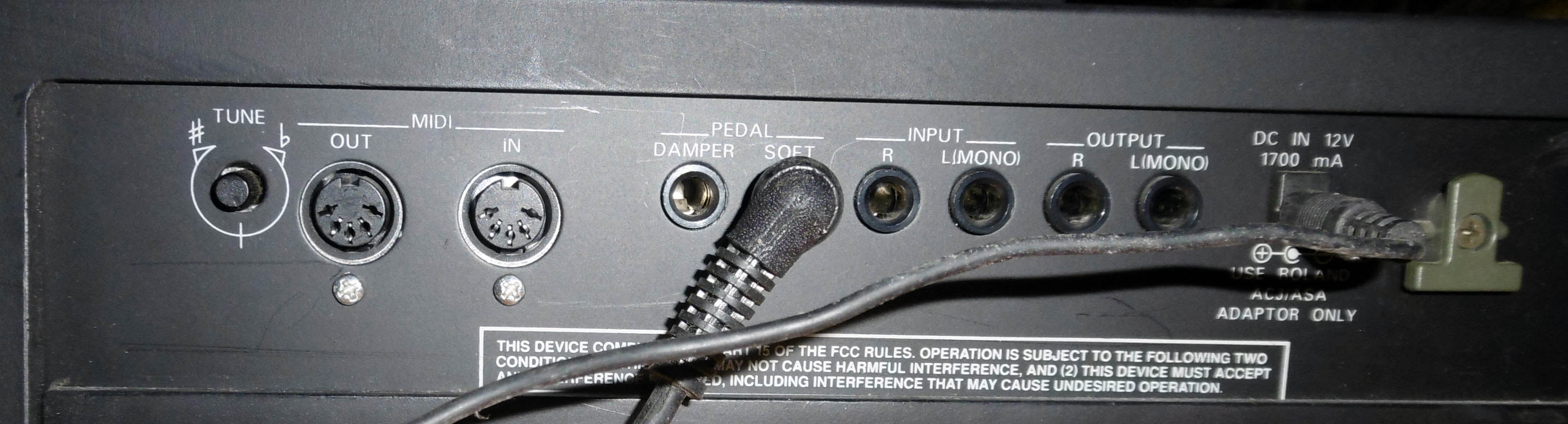 EP9E Roland EP9e Audiofanzine