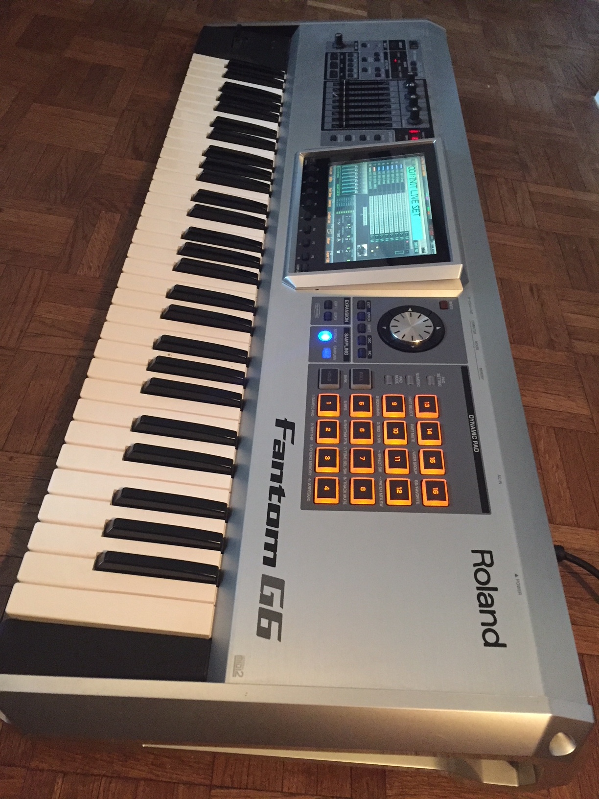 Roland Fantom G6 Audiofanzine