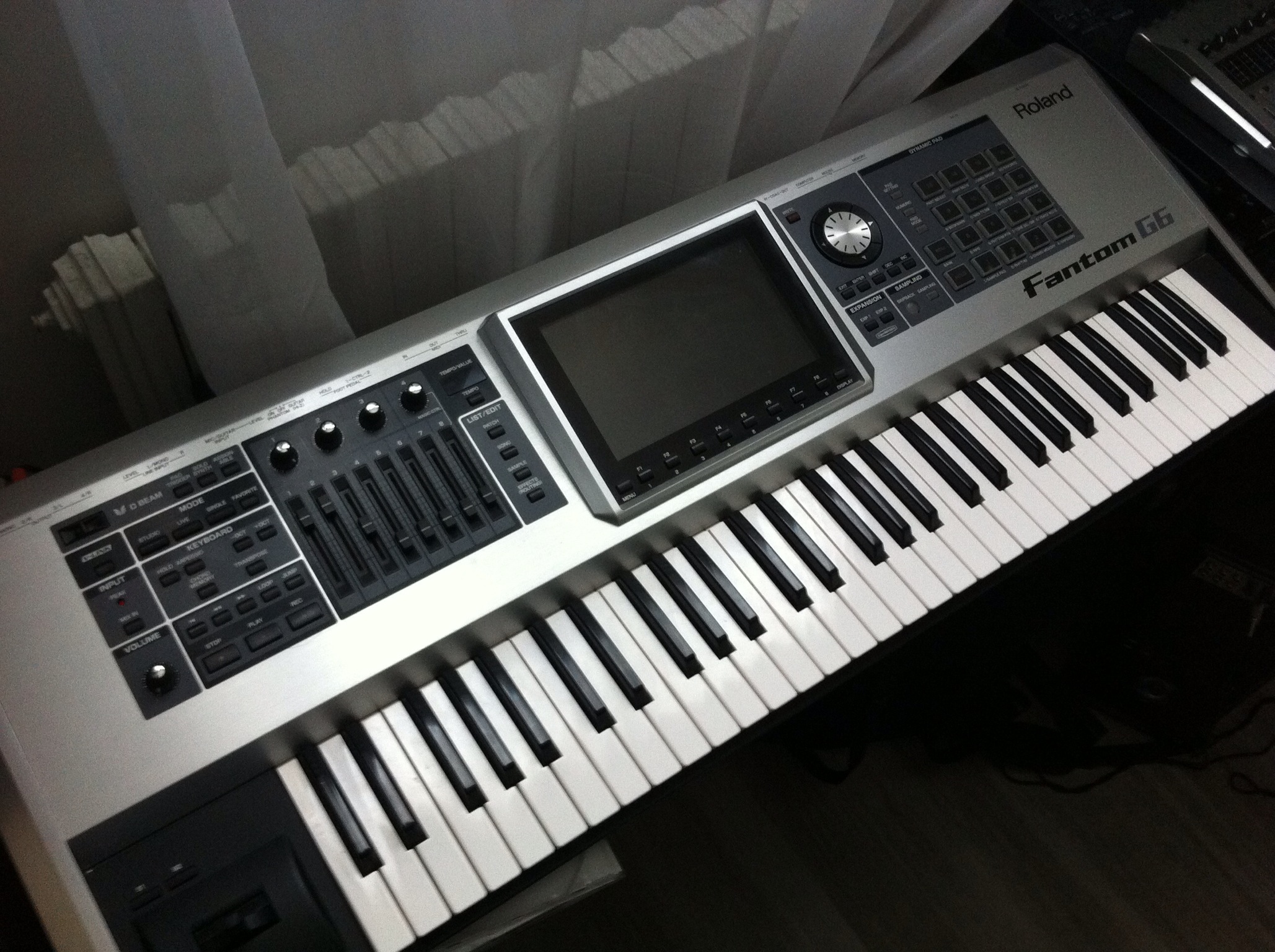 Photo Roland Fantom G6 Roland FantomG6 (939308) Audiofanzine