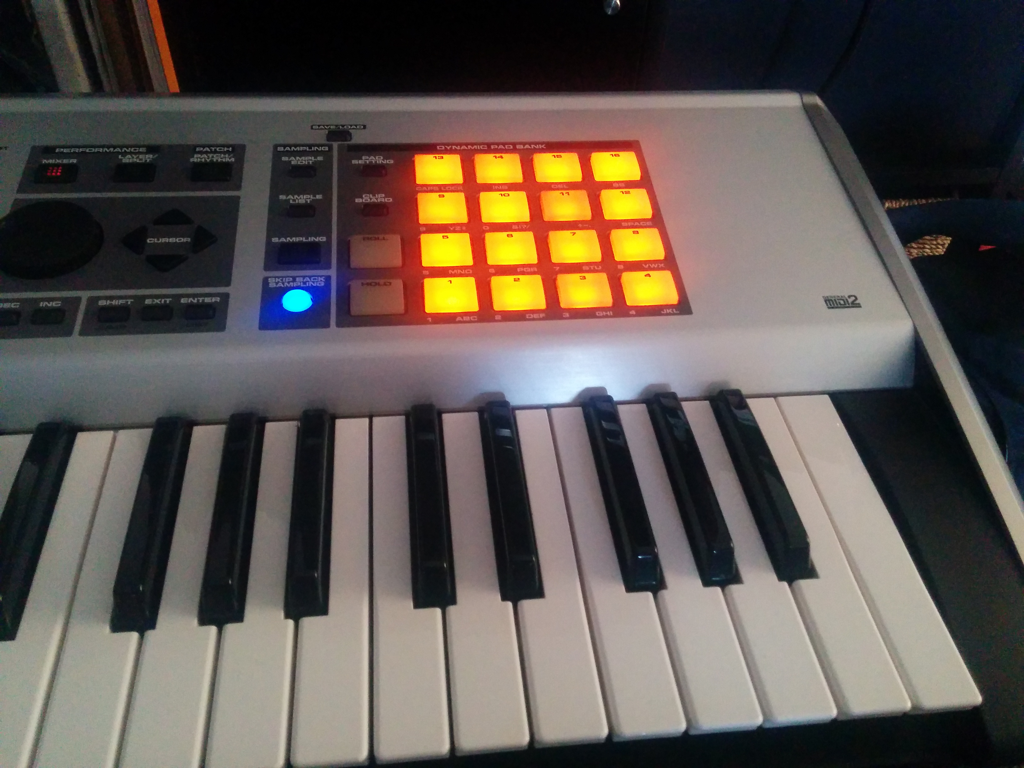 fantom x roland fantom x6