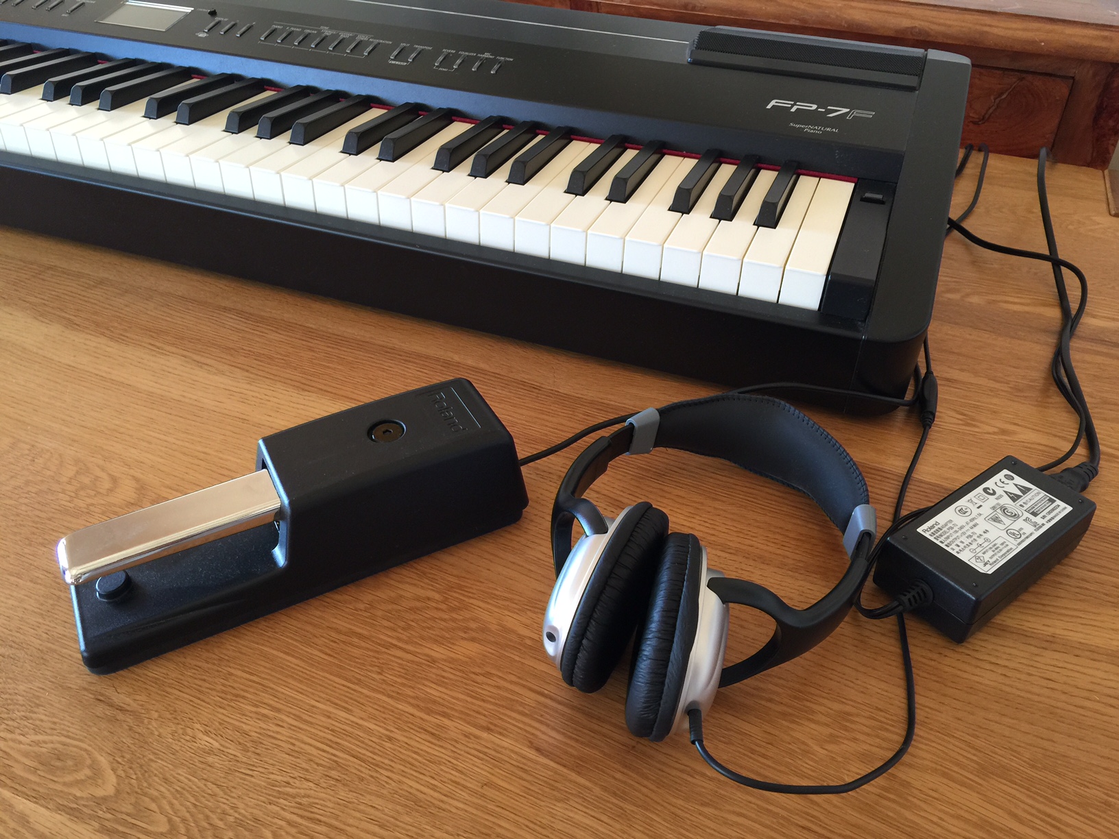 Photo Roland FP7F Roland FP7FBK (1039711) Audiofanzine