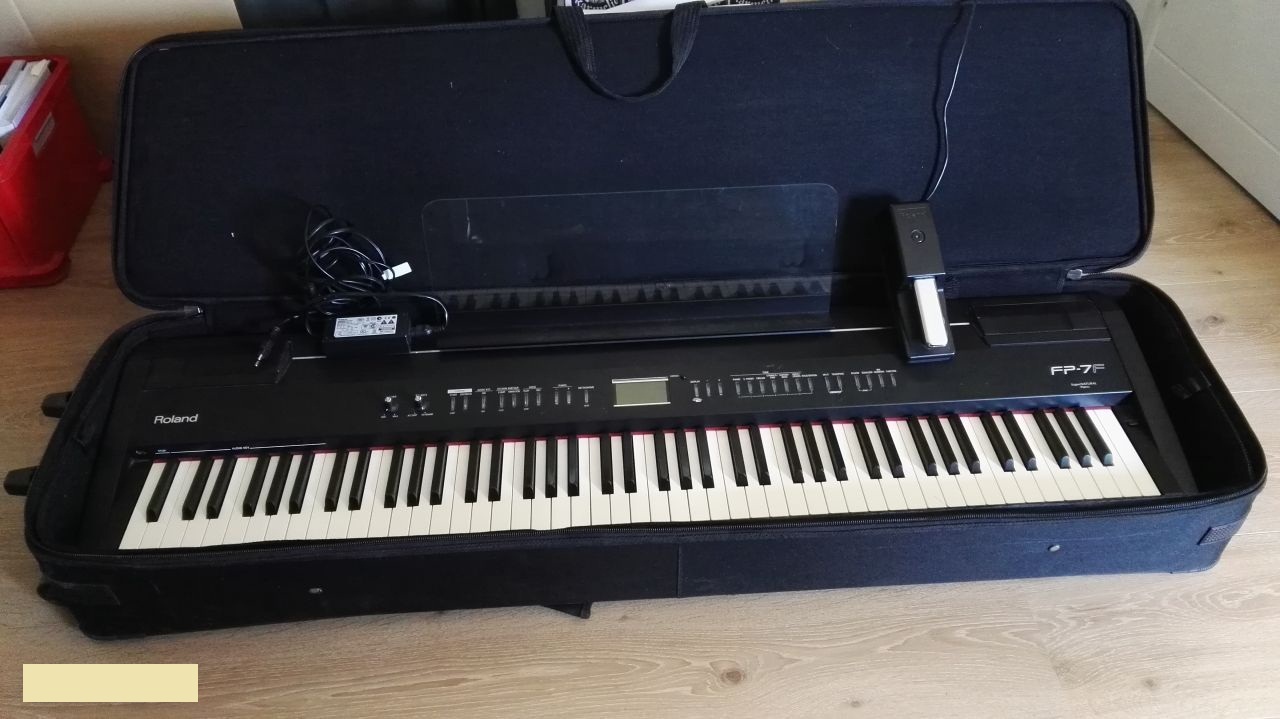 FP7F Roland FP7F Audiofanzine