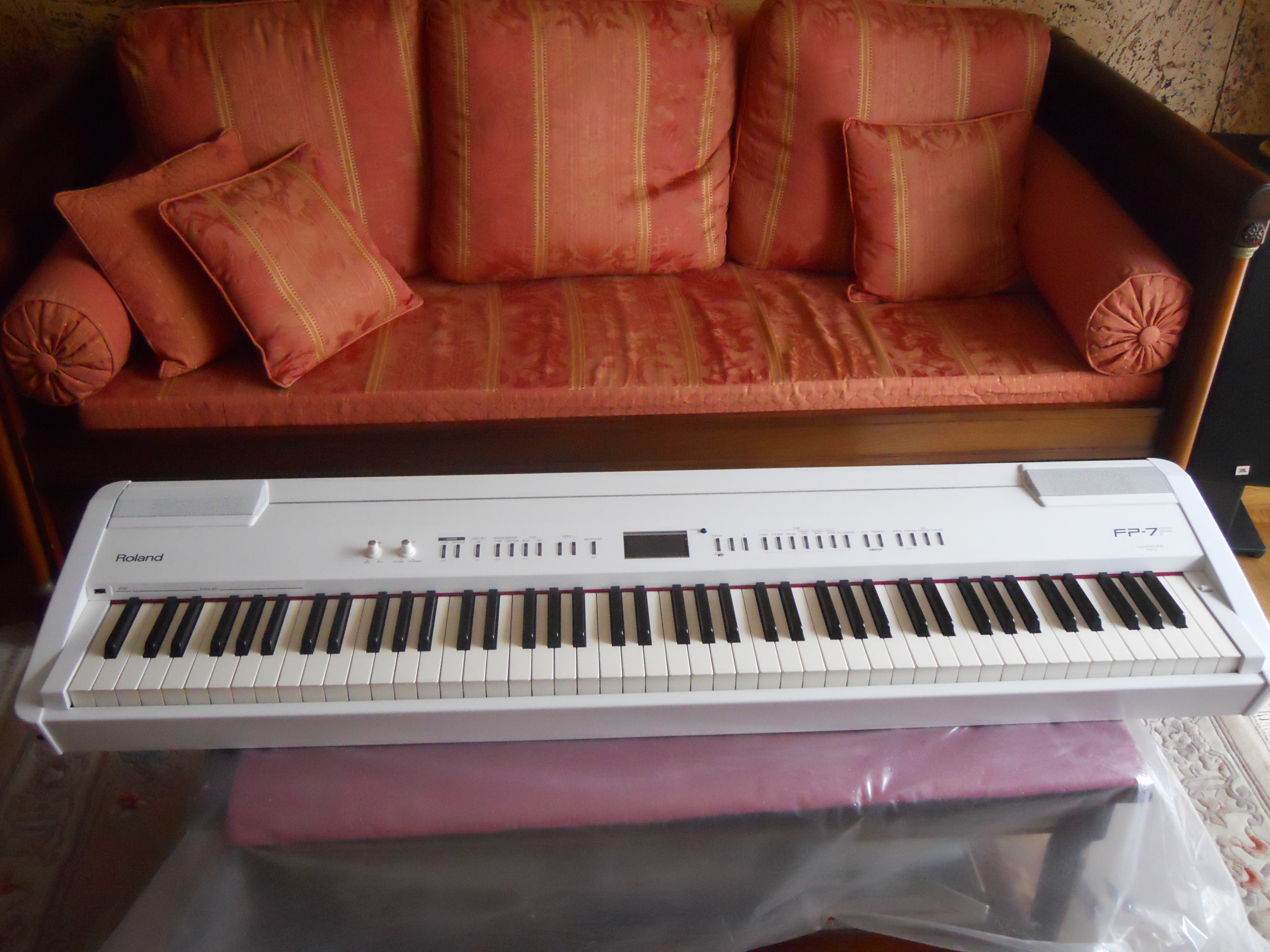 Roland FP7F image (956994) Audiofanzine