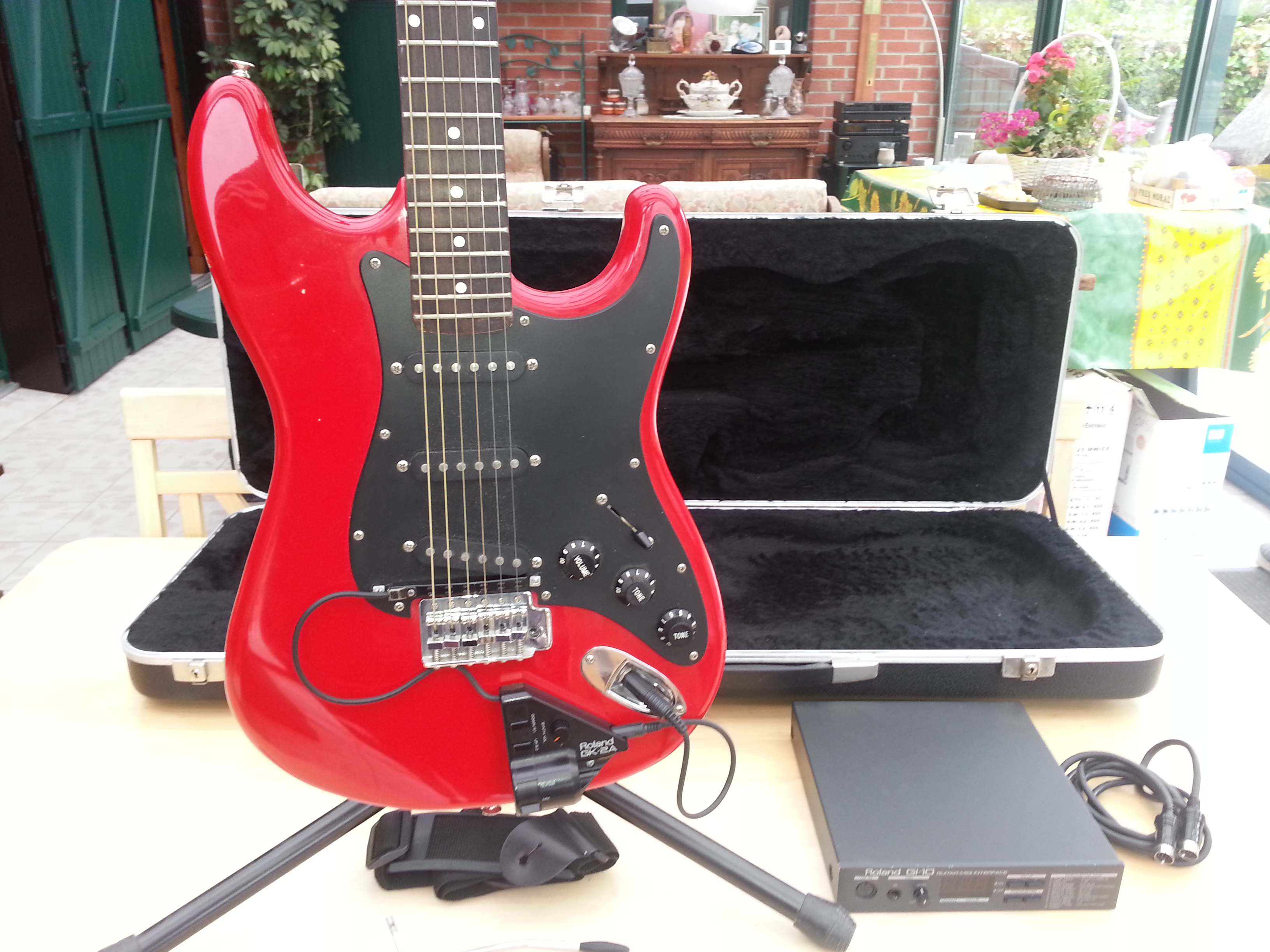 Photo Roland GK2A Roland guitare midi (875311) Audiofanzine