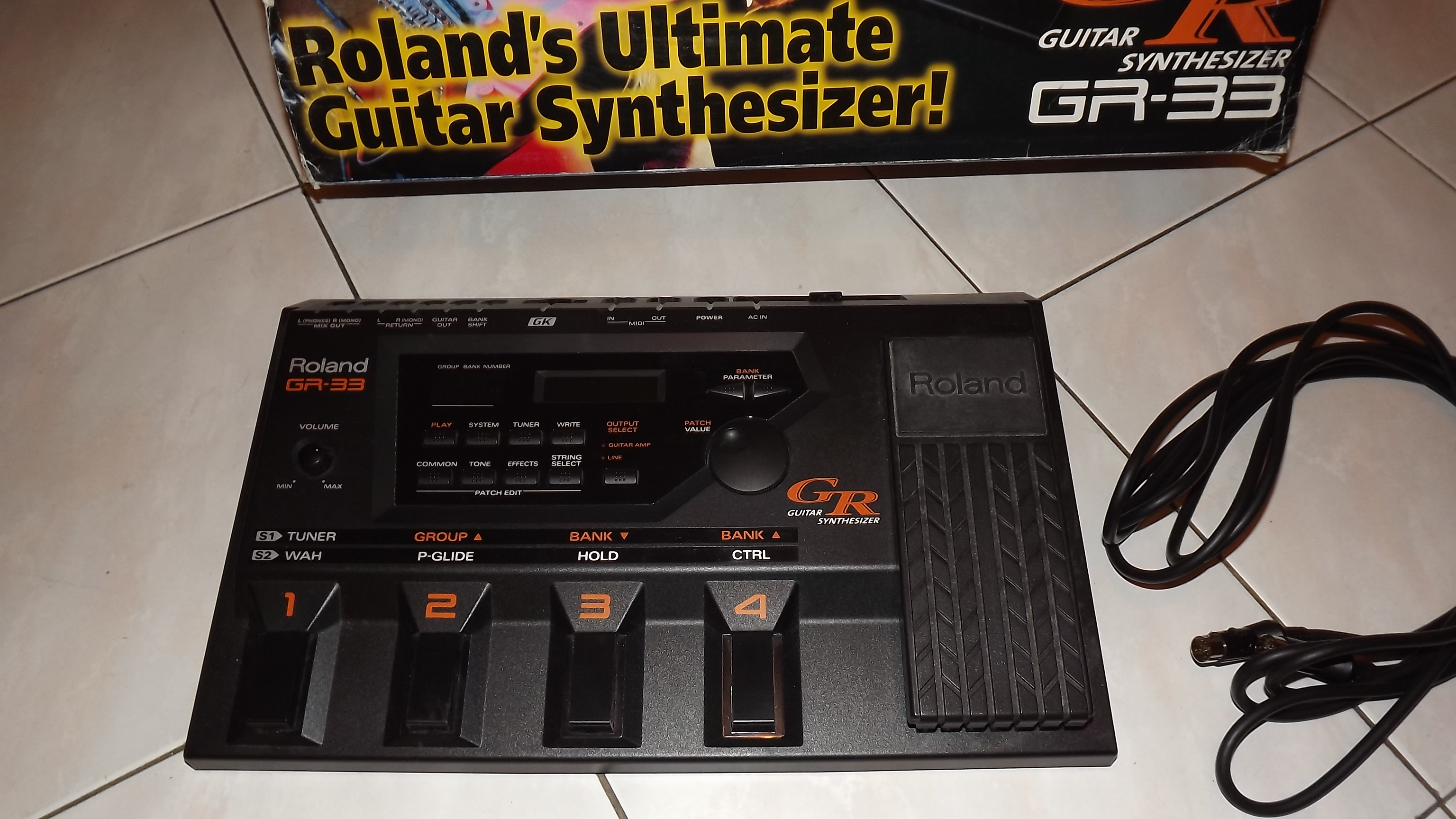 Photo Roland GR33 Roland GR33 (54958) (1558852) Audiofanzine