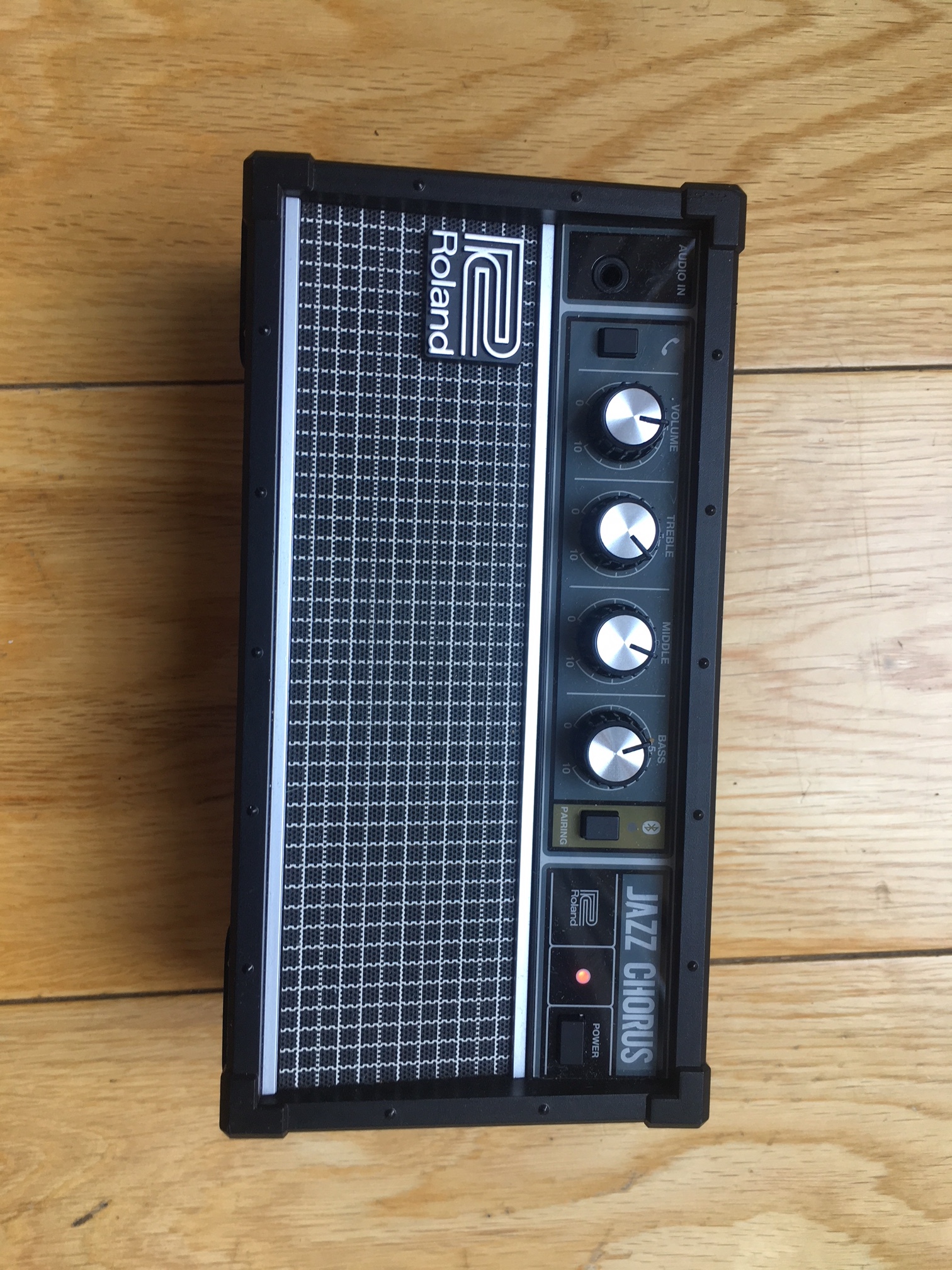 Jazz Chorus JC01 Roland Jazz Chorus JC01 Audiofanzine