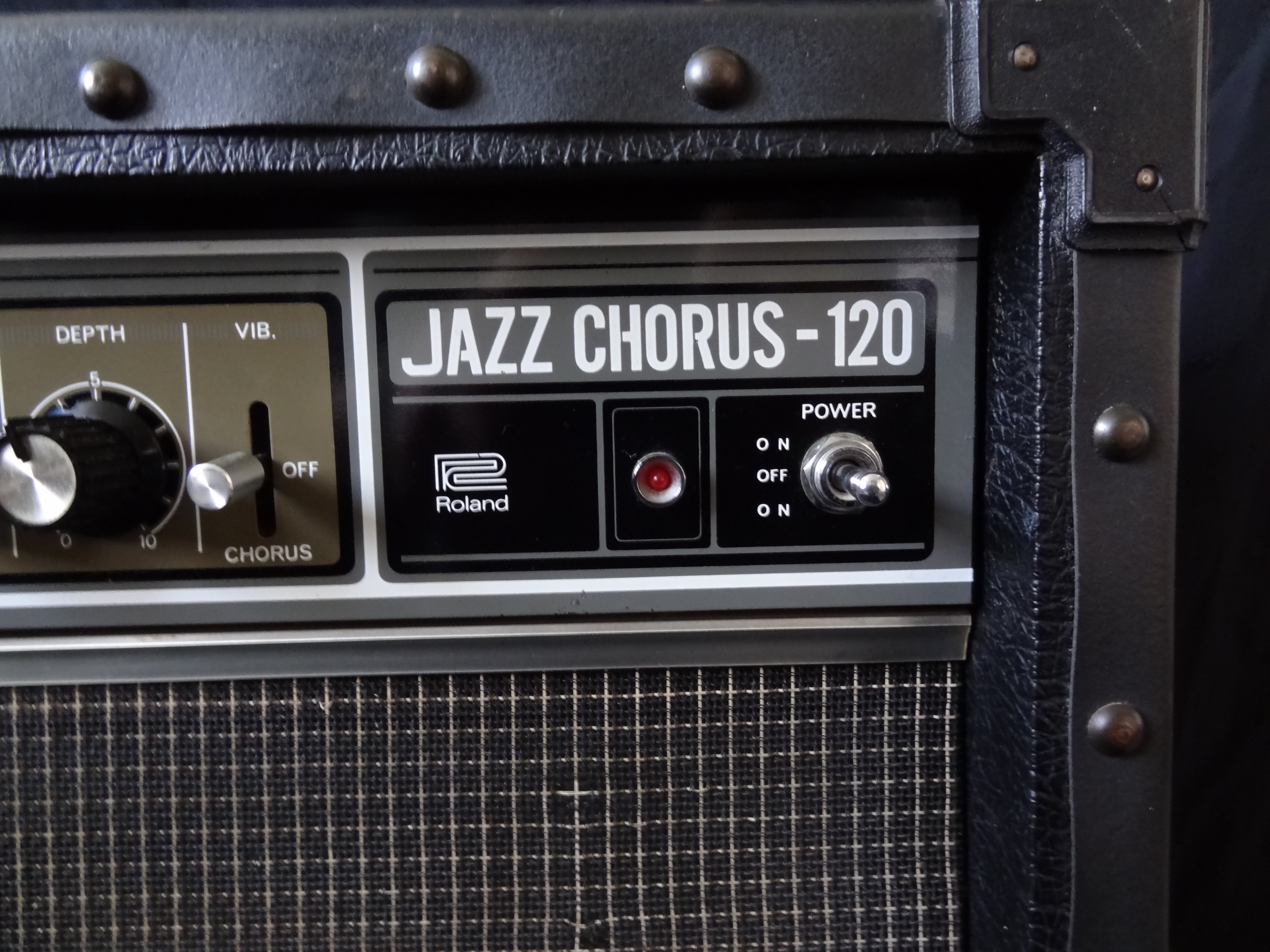Photo Roland Jazz Chorus JC-120 : Roland JC-120 (#703158) - Audiofanzine