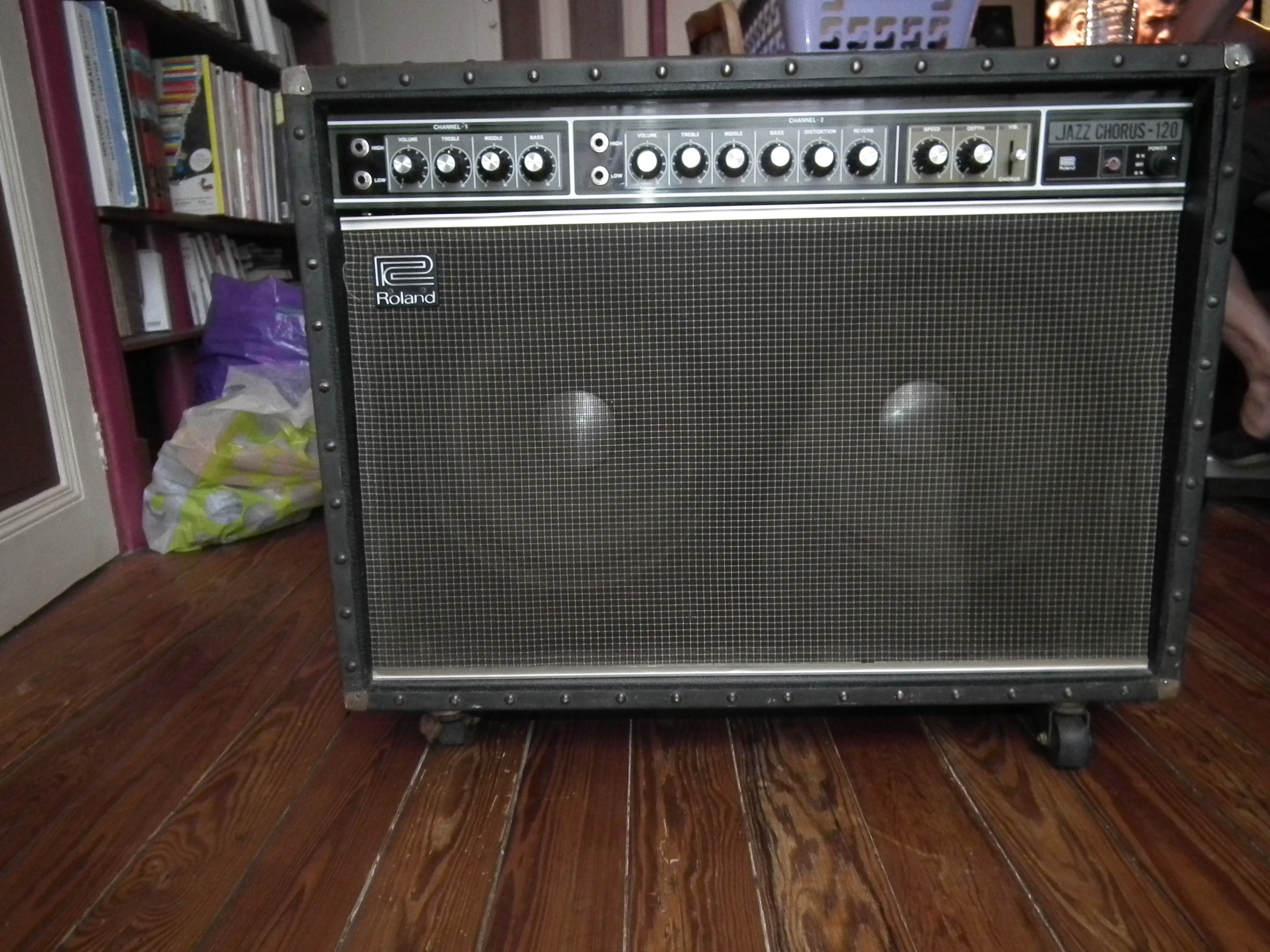 Roland Jazz Chorus JC120 (Vintage) image (1599093) Audiofanzine