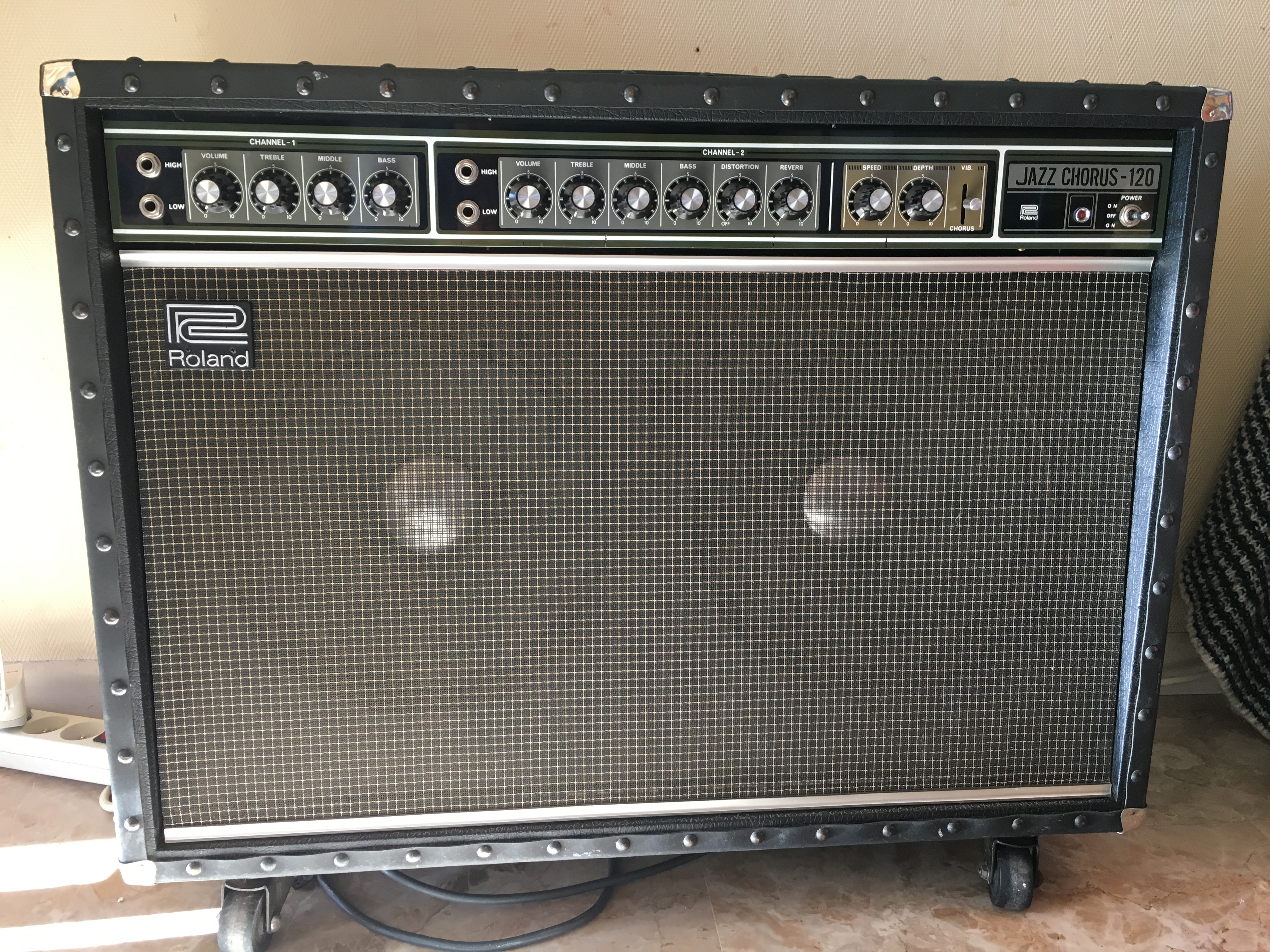 Roland Jazz Chorus JC120 (Vintage) image (1618736) Audiofanzine