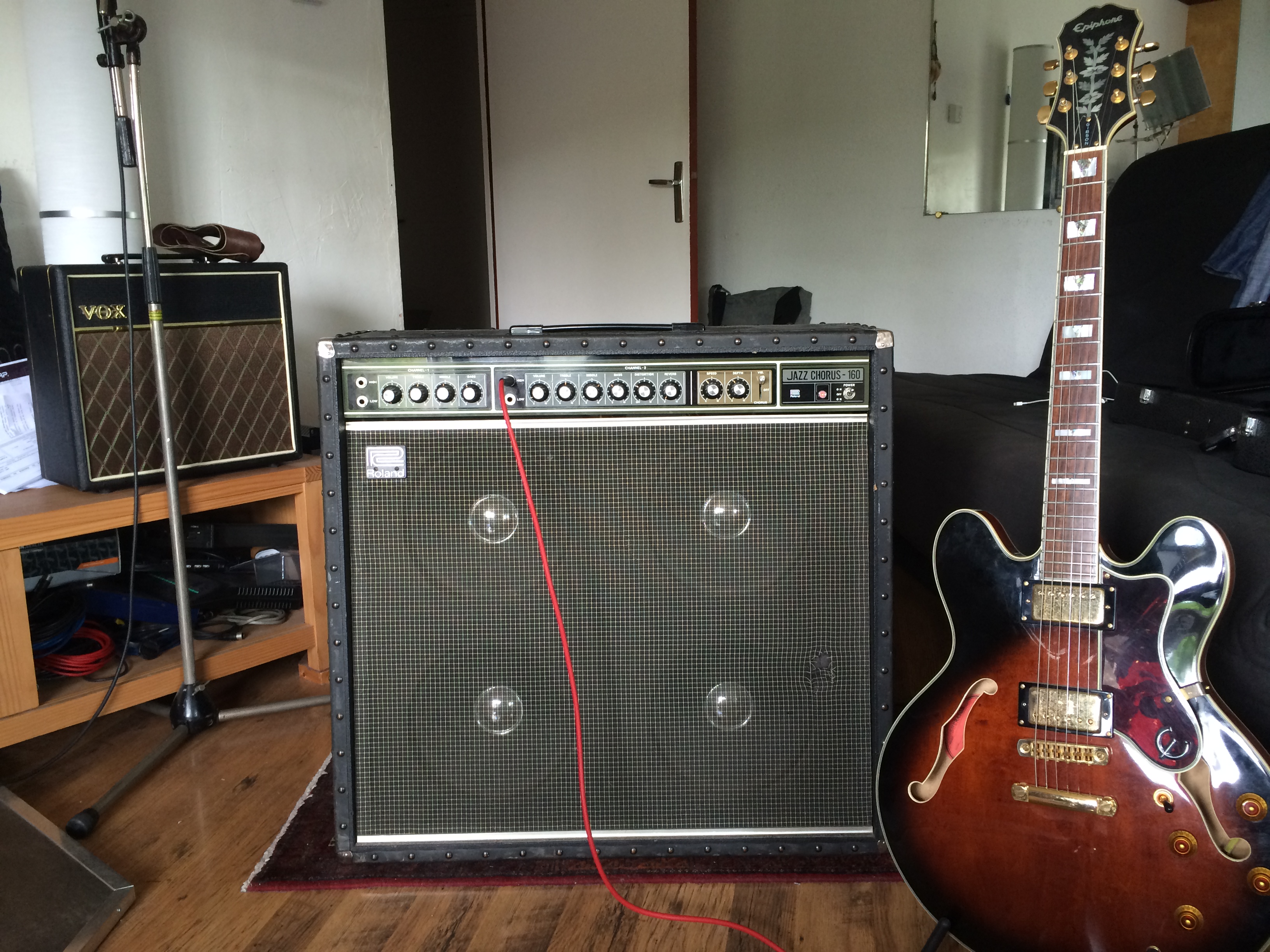 JAZZ CHORUS JC160 Roland Jazz Chorus JC160 Audiofanzine