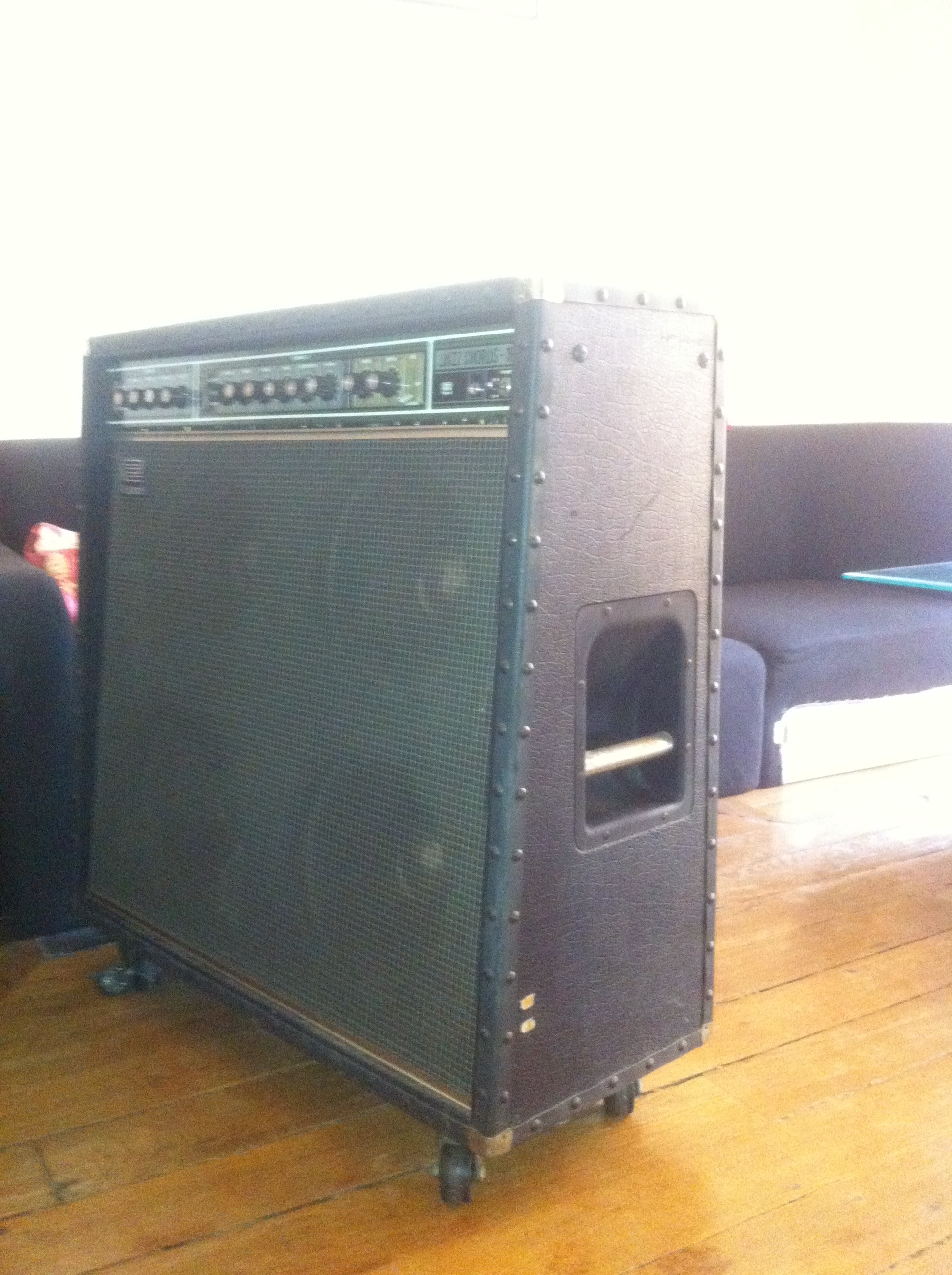 JAZZ CHORUS JC160 Roland Jazz Chorus JC160 Audiofanzine