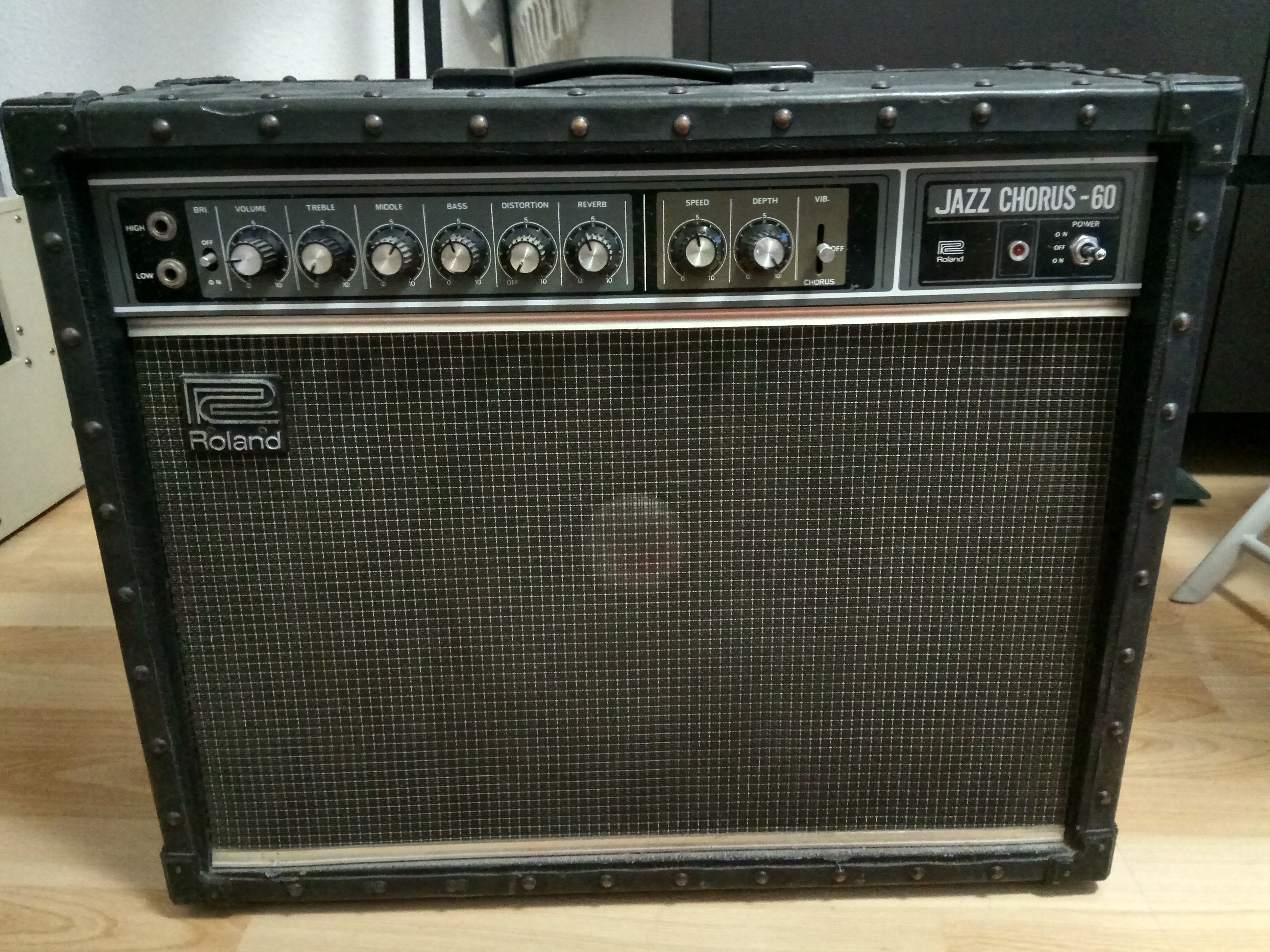 JAZZ CHORUS JC60 Roland Jazz Chorus JC60 Audiofanzine