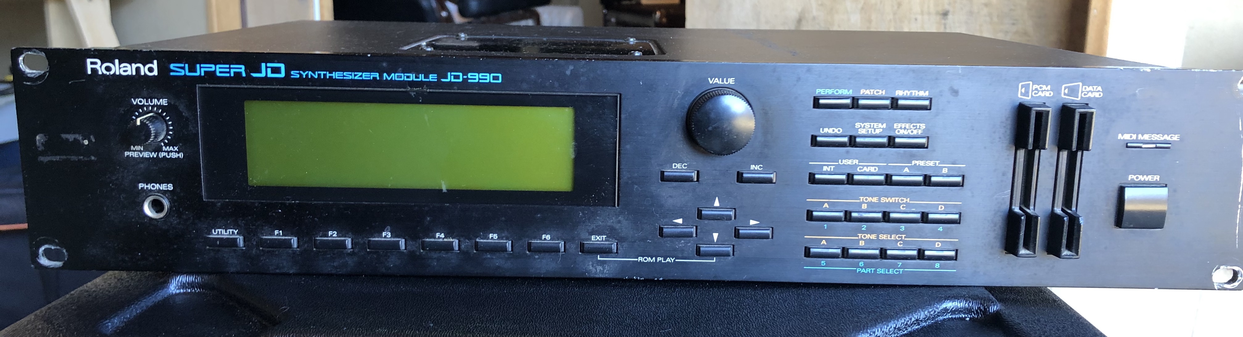 JD-990 SuperJD - Roland JD-990 SuperJD - Audiofanzine