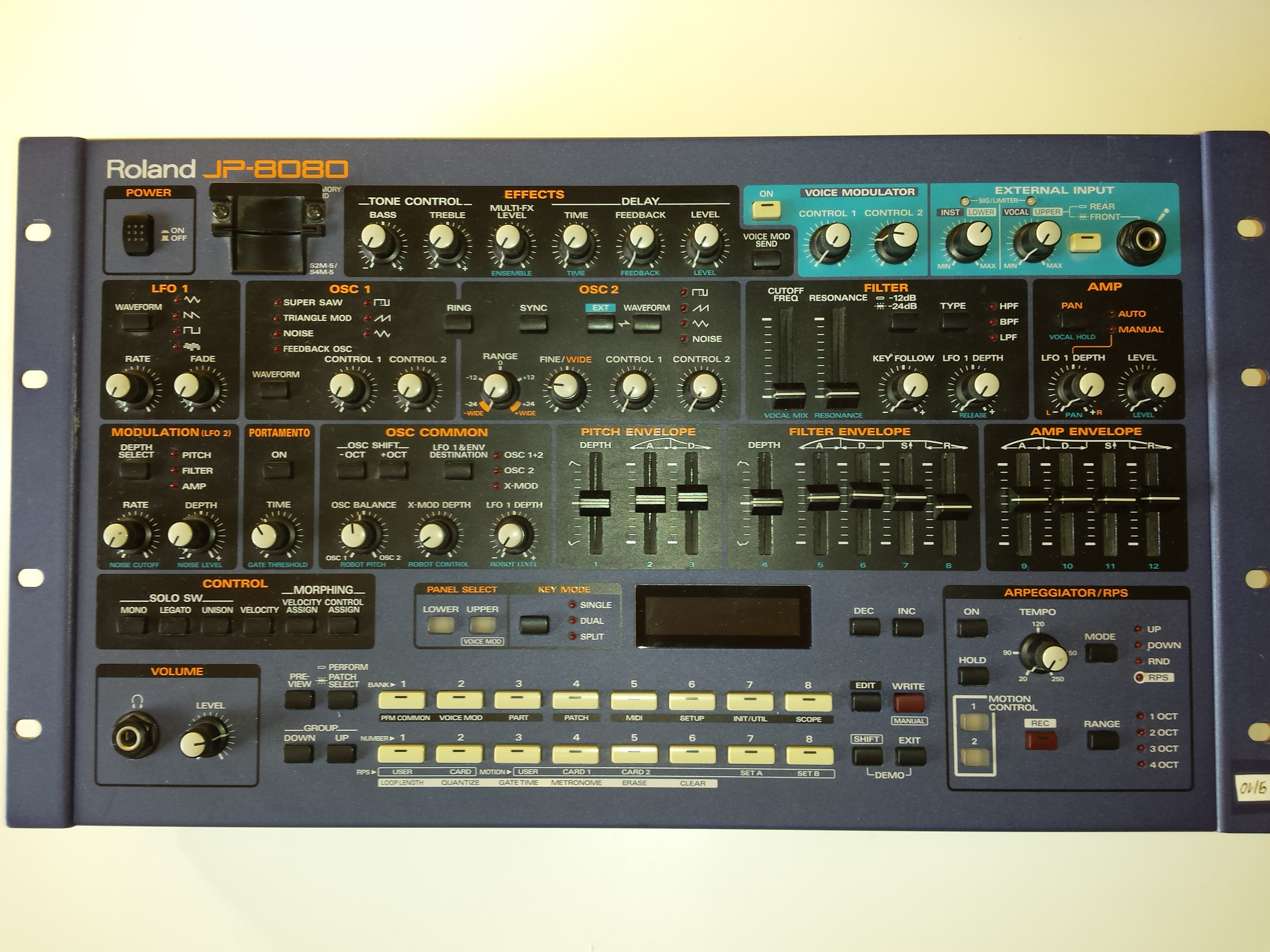 photo-roland-jp-8080-roland-jp-8080-52620-1725927-audiofanzine