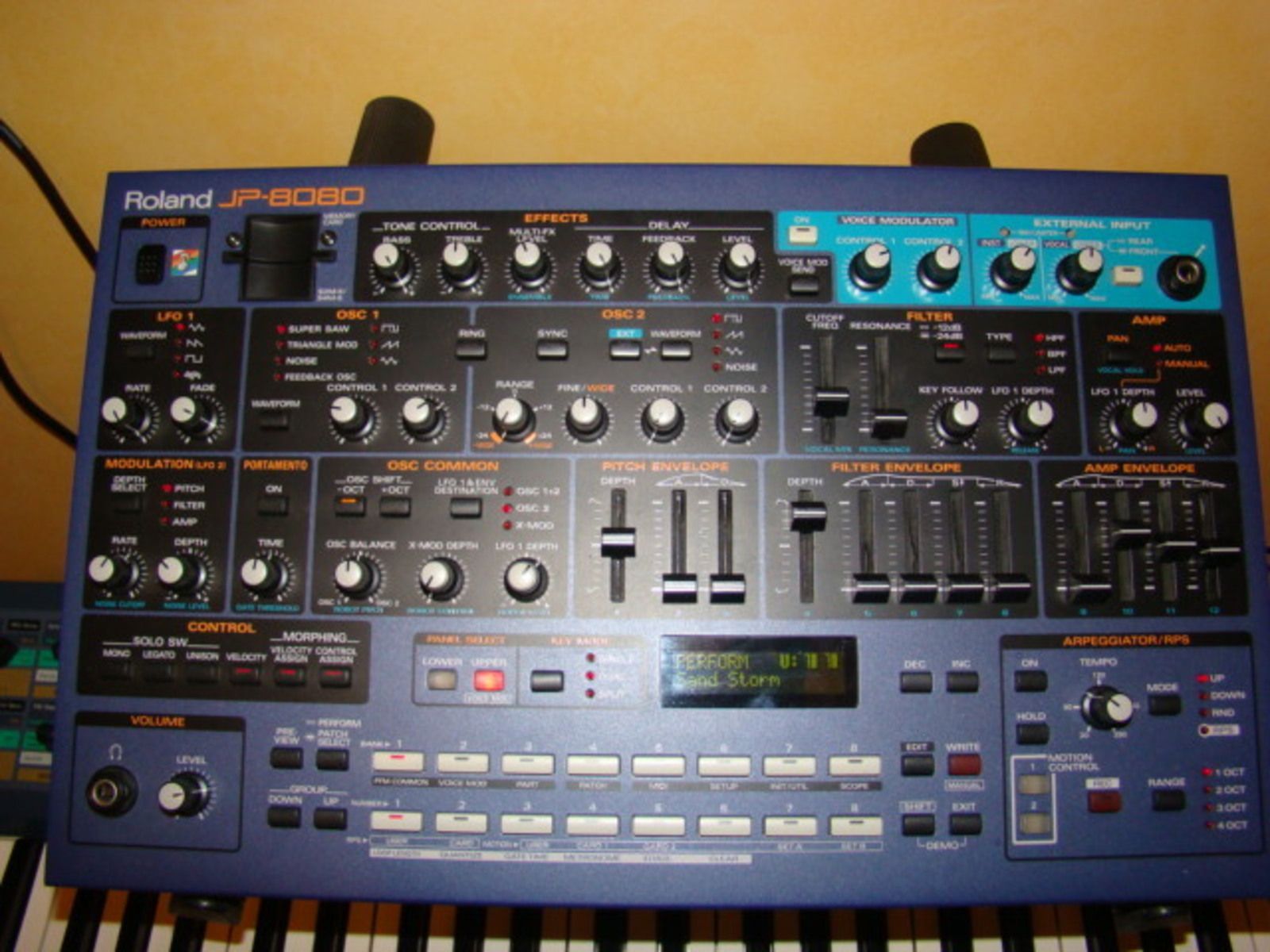 roland-jp-8080-image-39010-audiofanzine