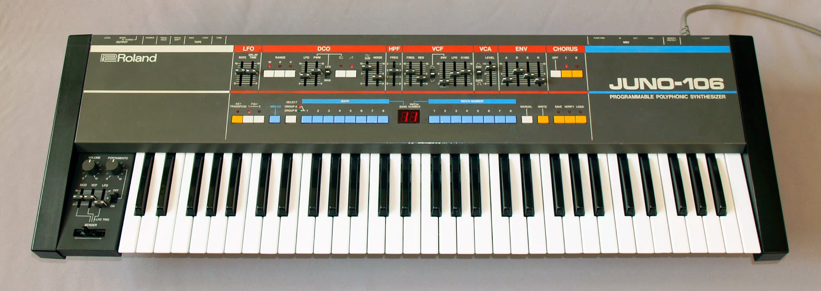 Photo Roland JUNO106 Juno106 LxHP TopFrnt1.JPG (2004398) Audiofanzine