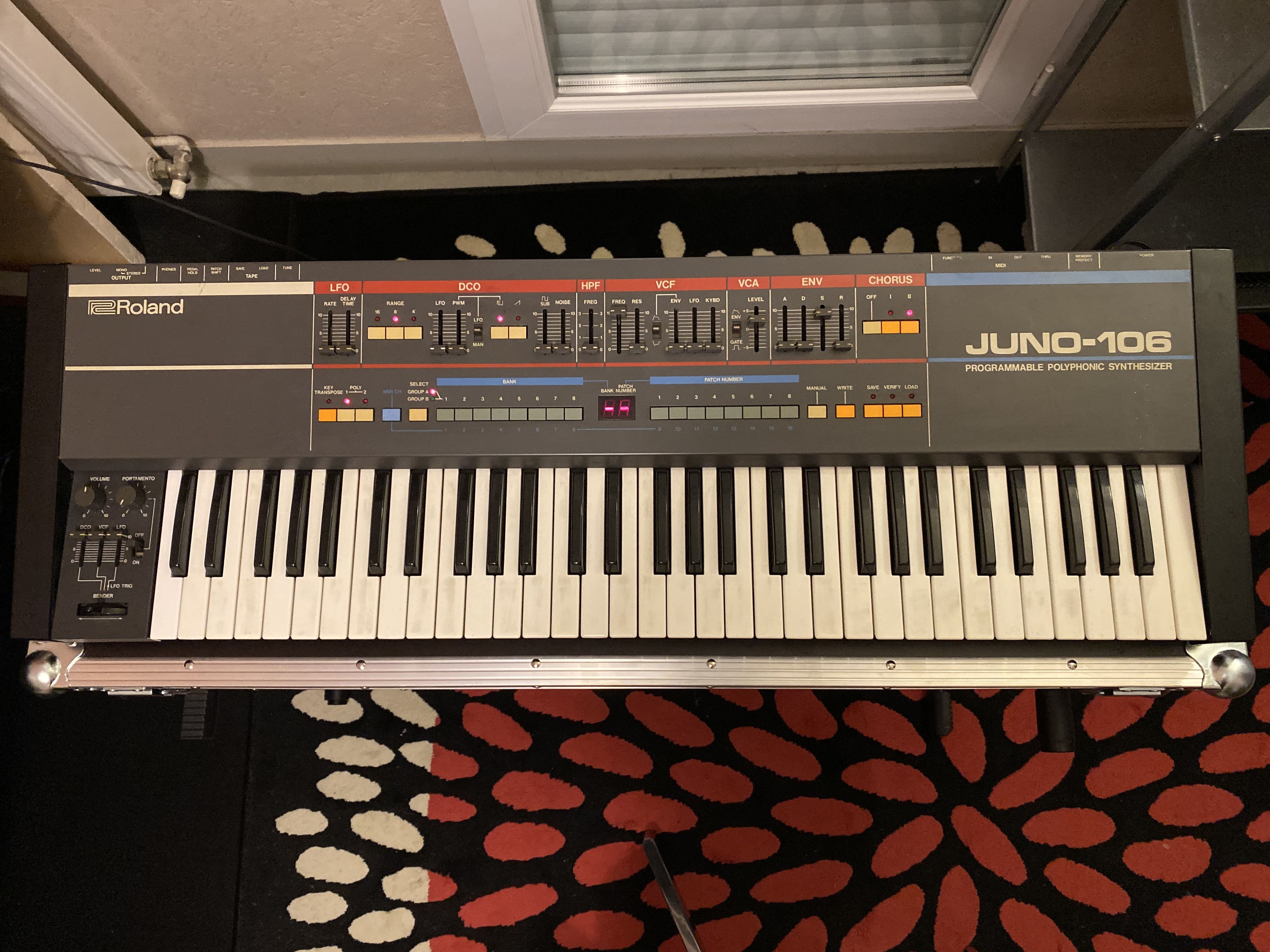 JUNO106 Roland JUNO106 Audiofanzine