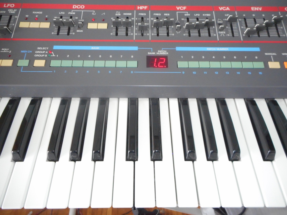 JUNO106 Roland JUNO106 Audiofanzine