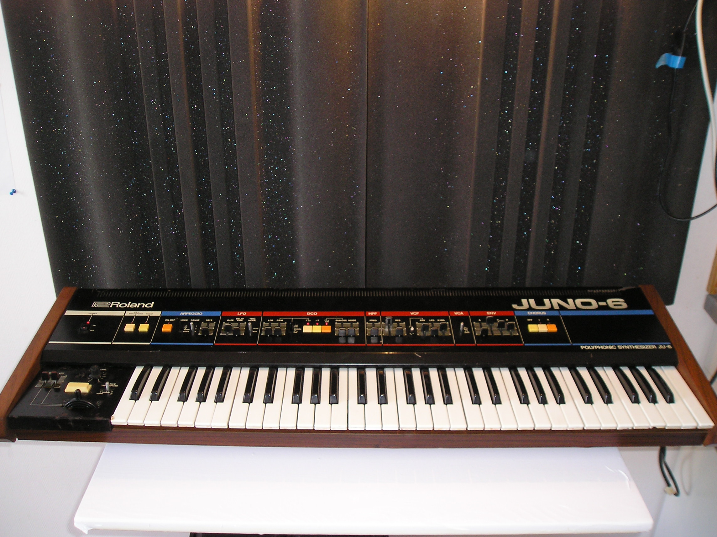 Roland JUNO6 image (1598621) Audiofanzine