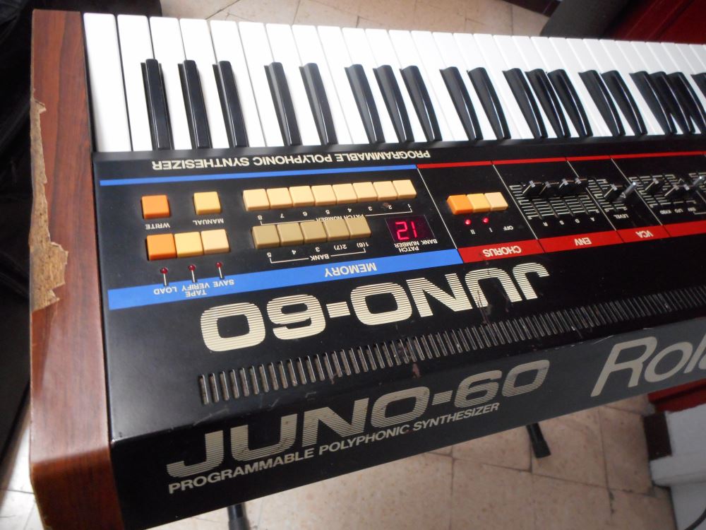 roland-juno-60-2976867.jpg