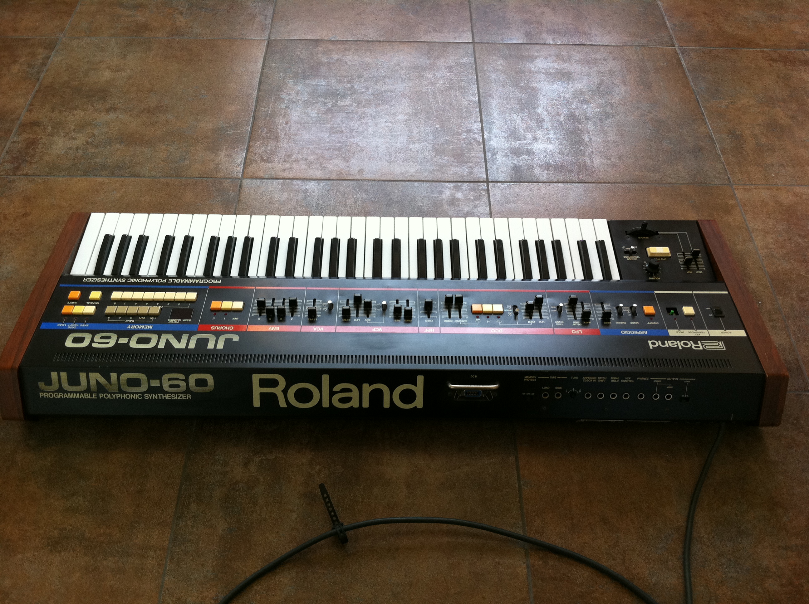 roland juno 60