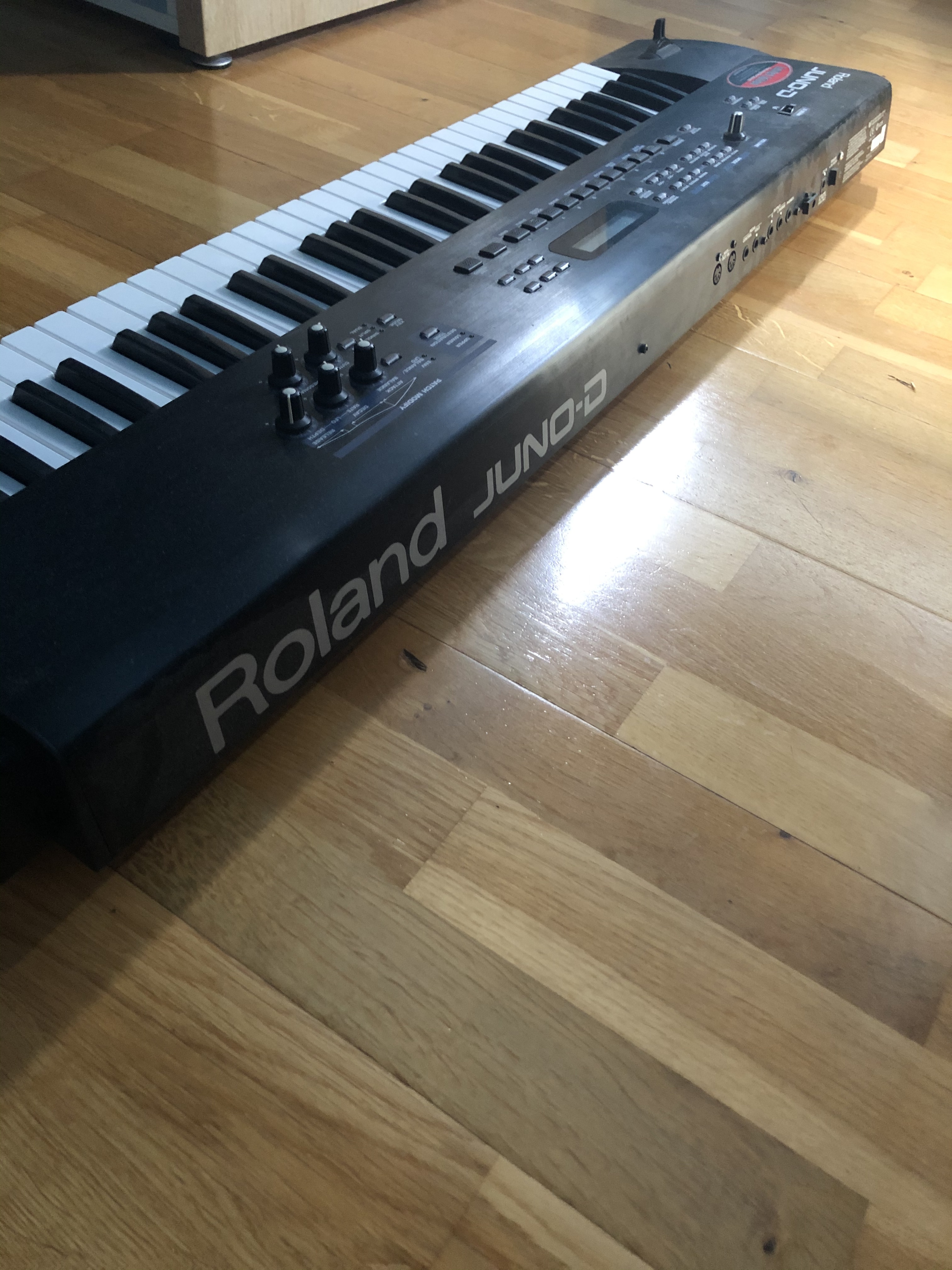 JUNO-D Limited Edition - Roland JUNO-D Limited Edition - Audiofanzine