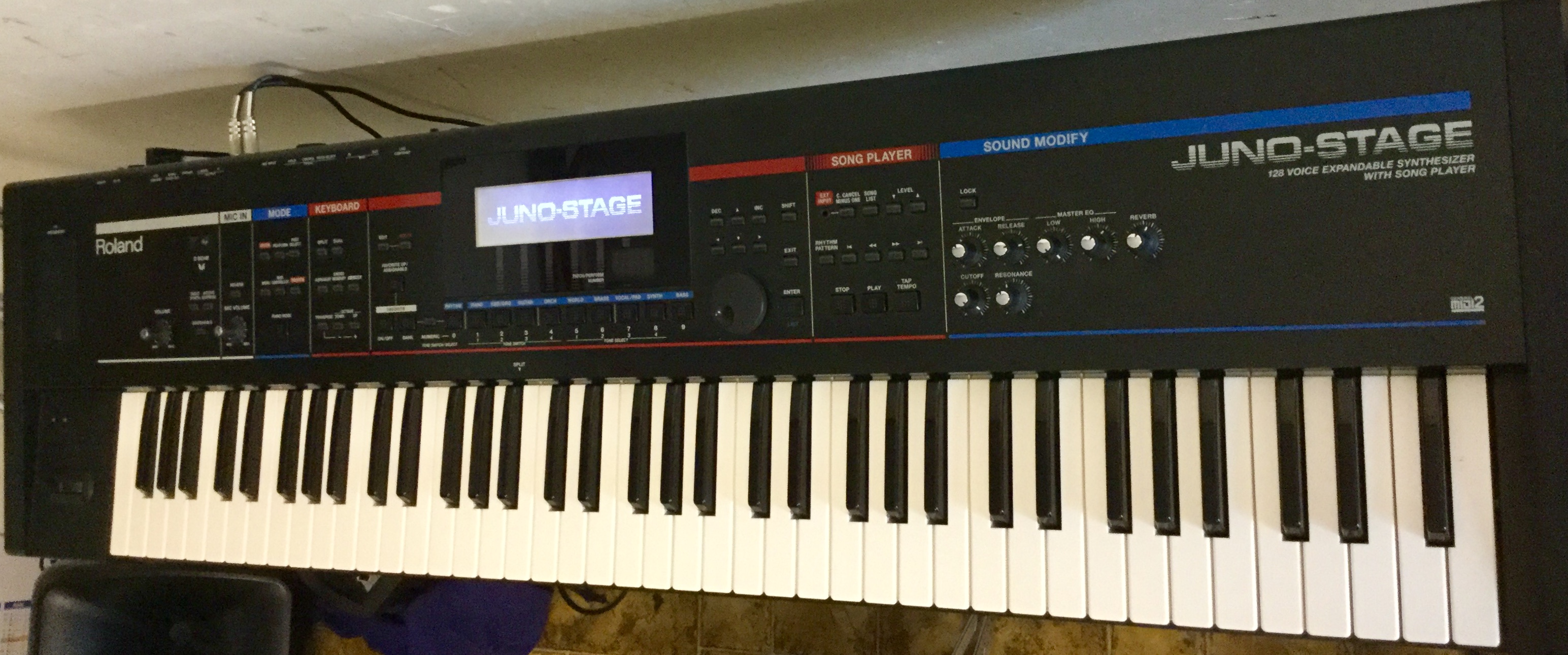 JUNOStage Roland JUNOStage Audiofanzine