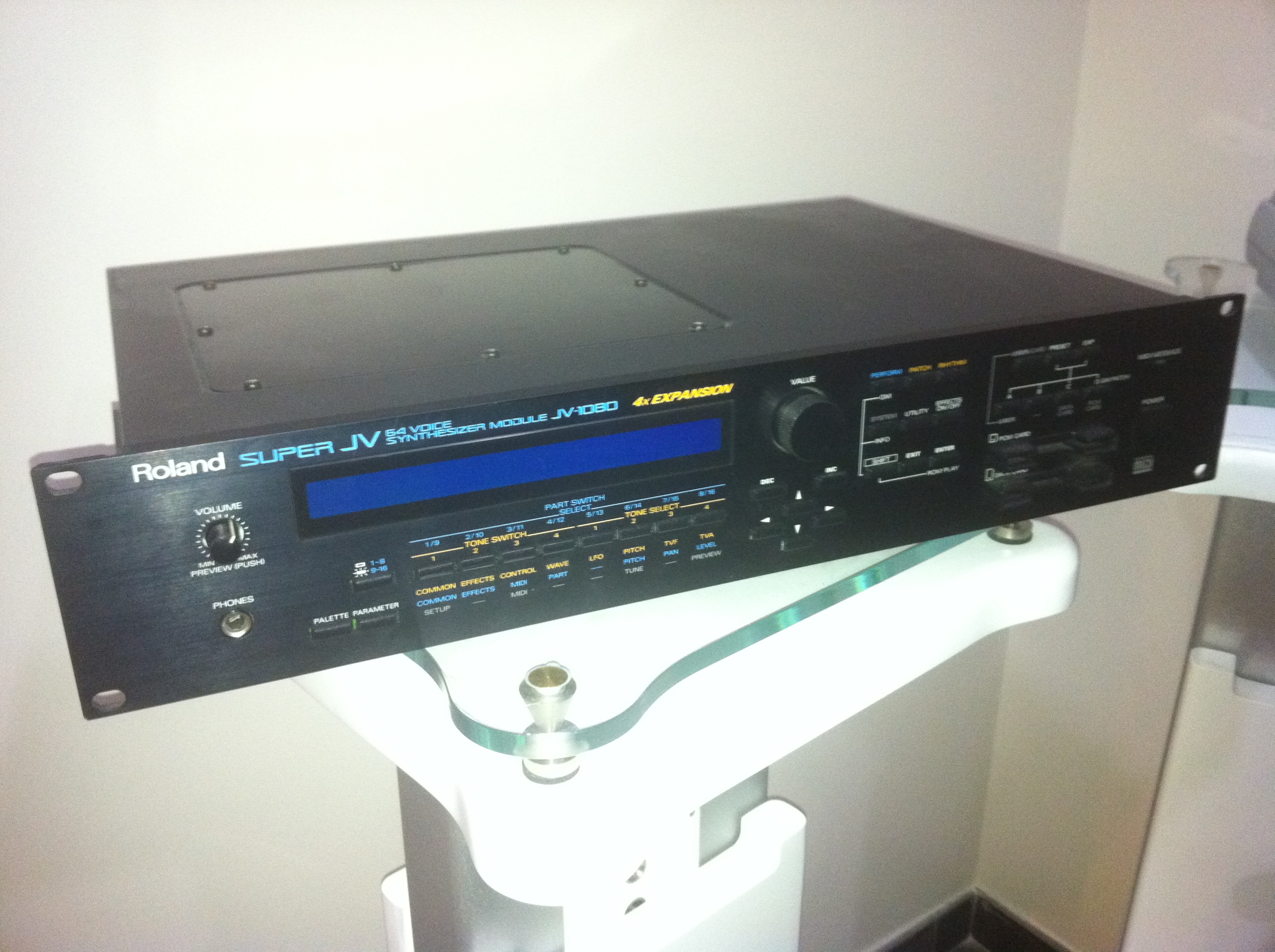 Photo Roland JV1080 Roland JV1080 (70913) (472015) Audiofanzine