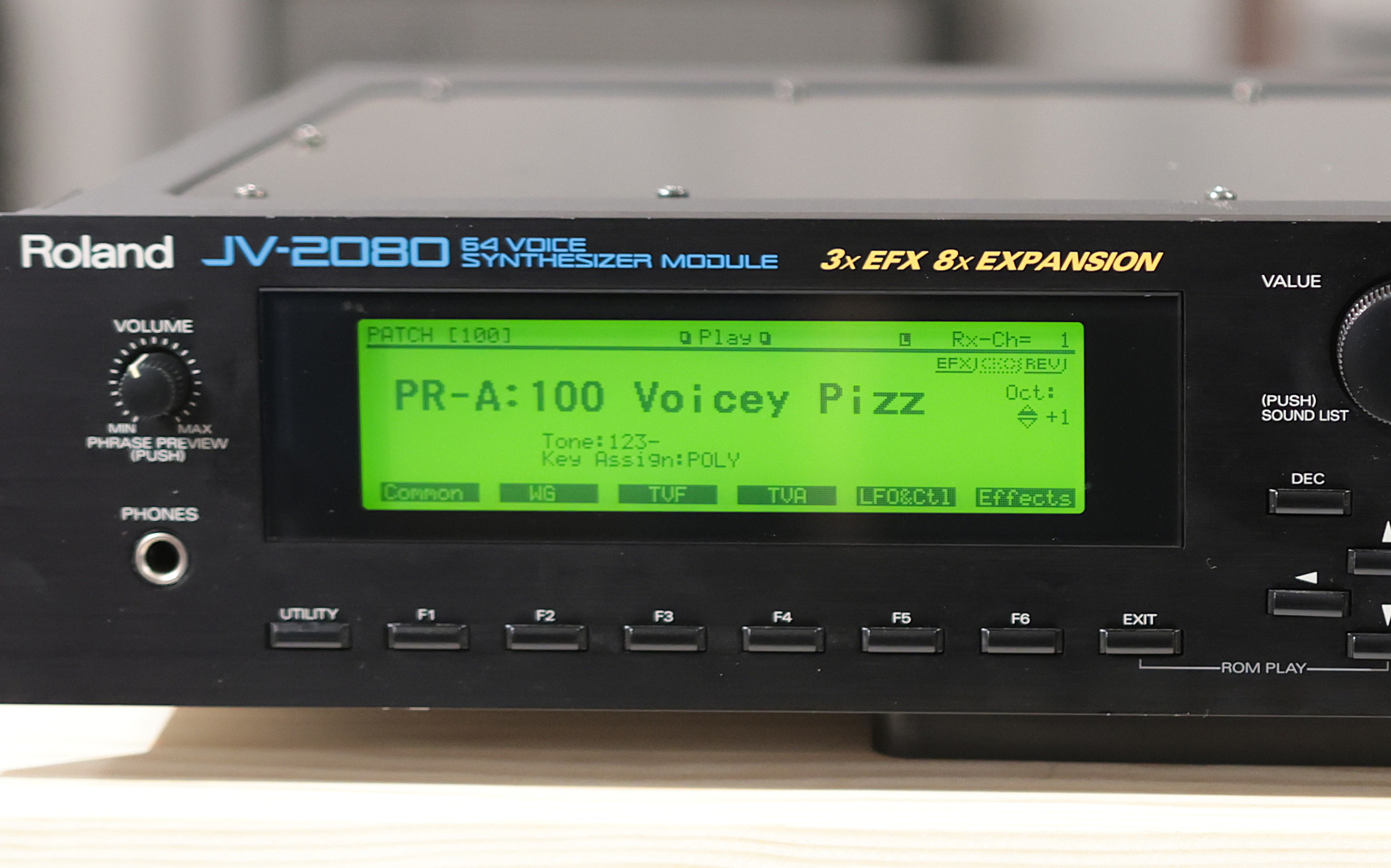 Roland JV-2080 MIDI音源モジュール