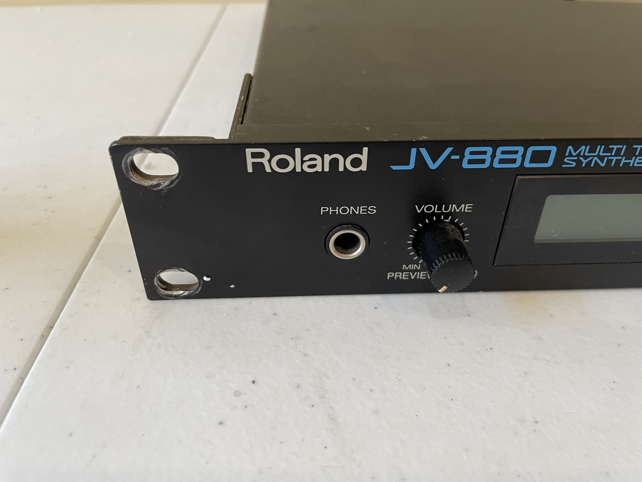 roland JV 880 (NordPasdeCalais) Audiofanzine
