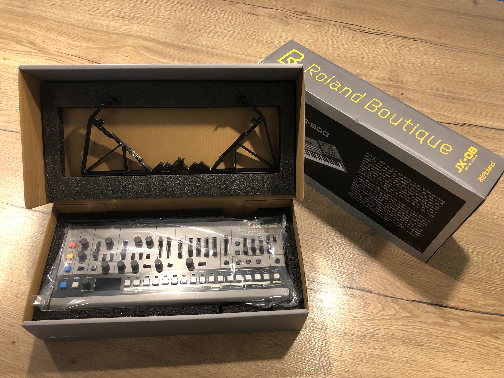 JX08 Roland JX08 Audiofanzine