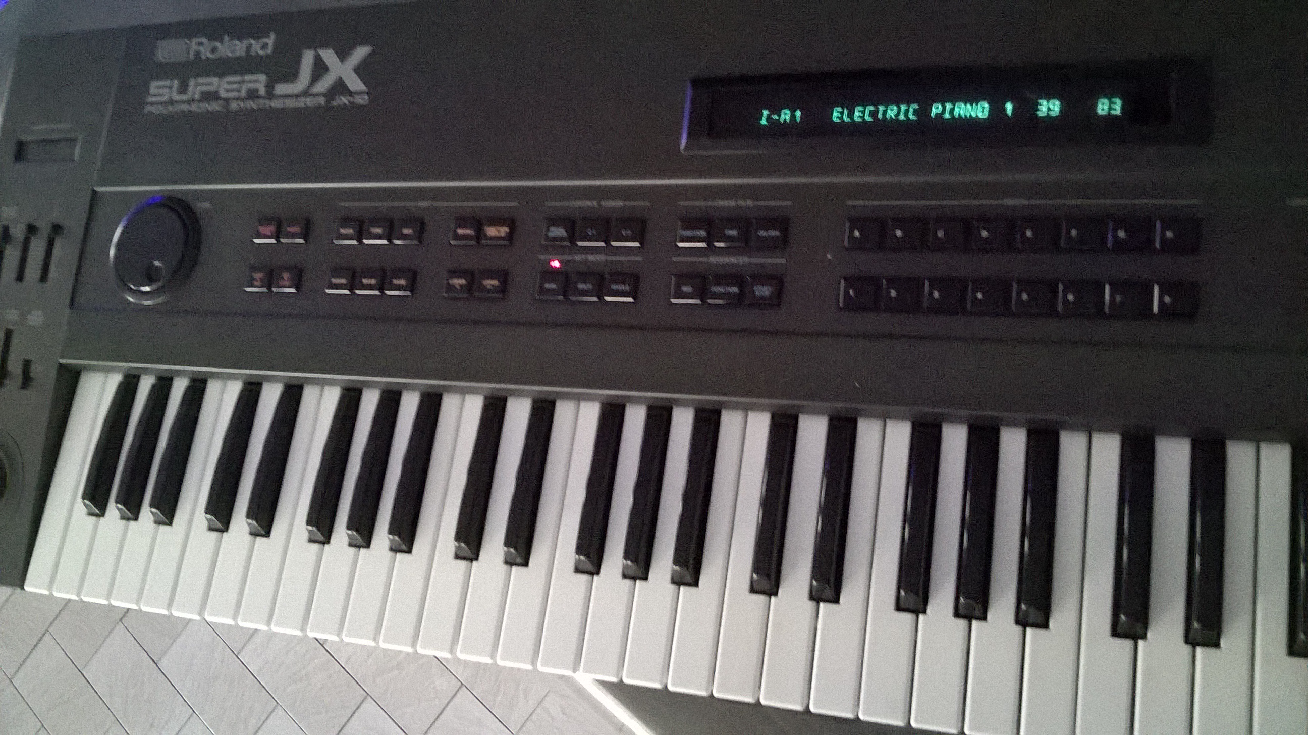Roland JX10 SuperJX image (1316136) Audiofanzine