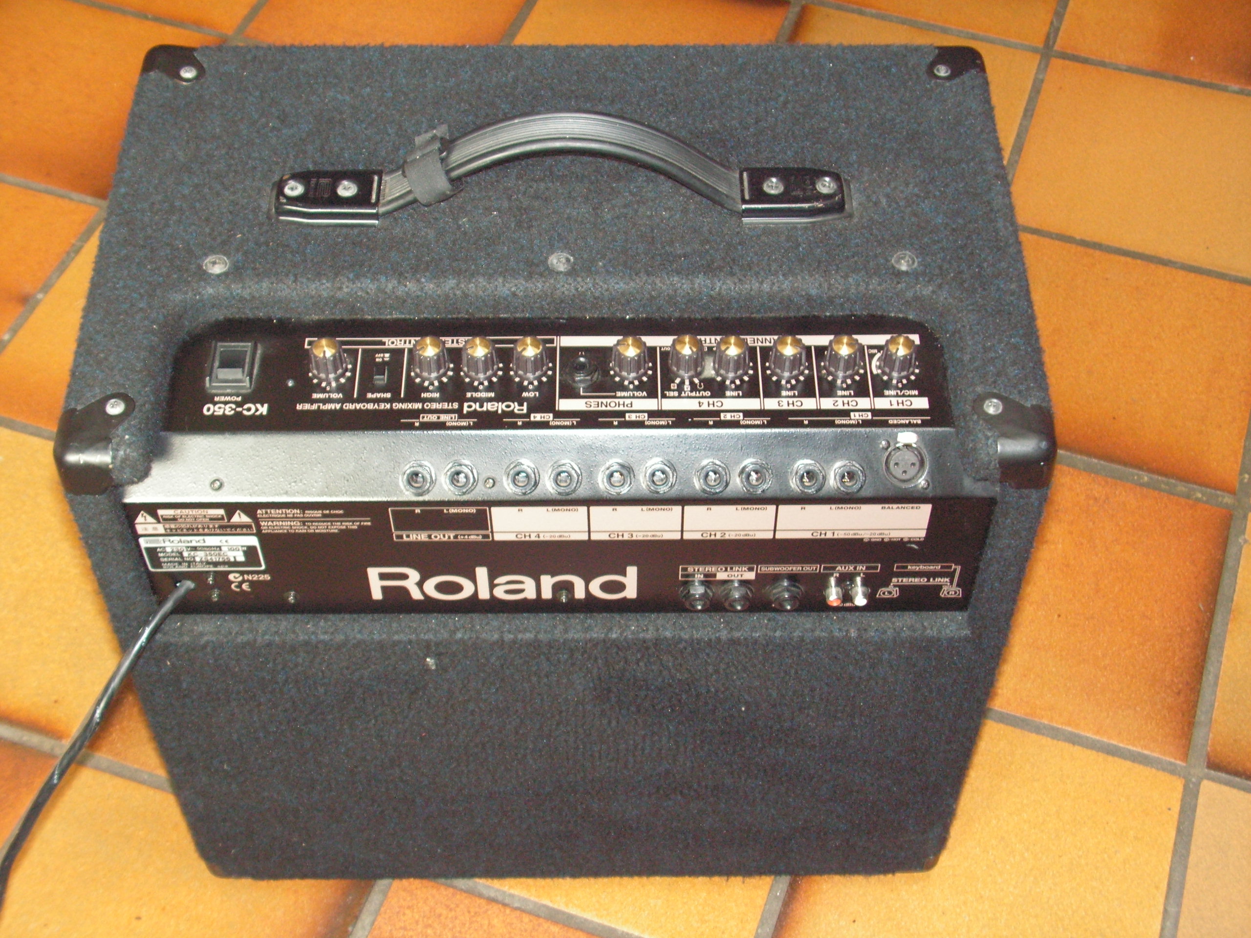 Roland KC-350 image (#454274) - Audiofanzine