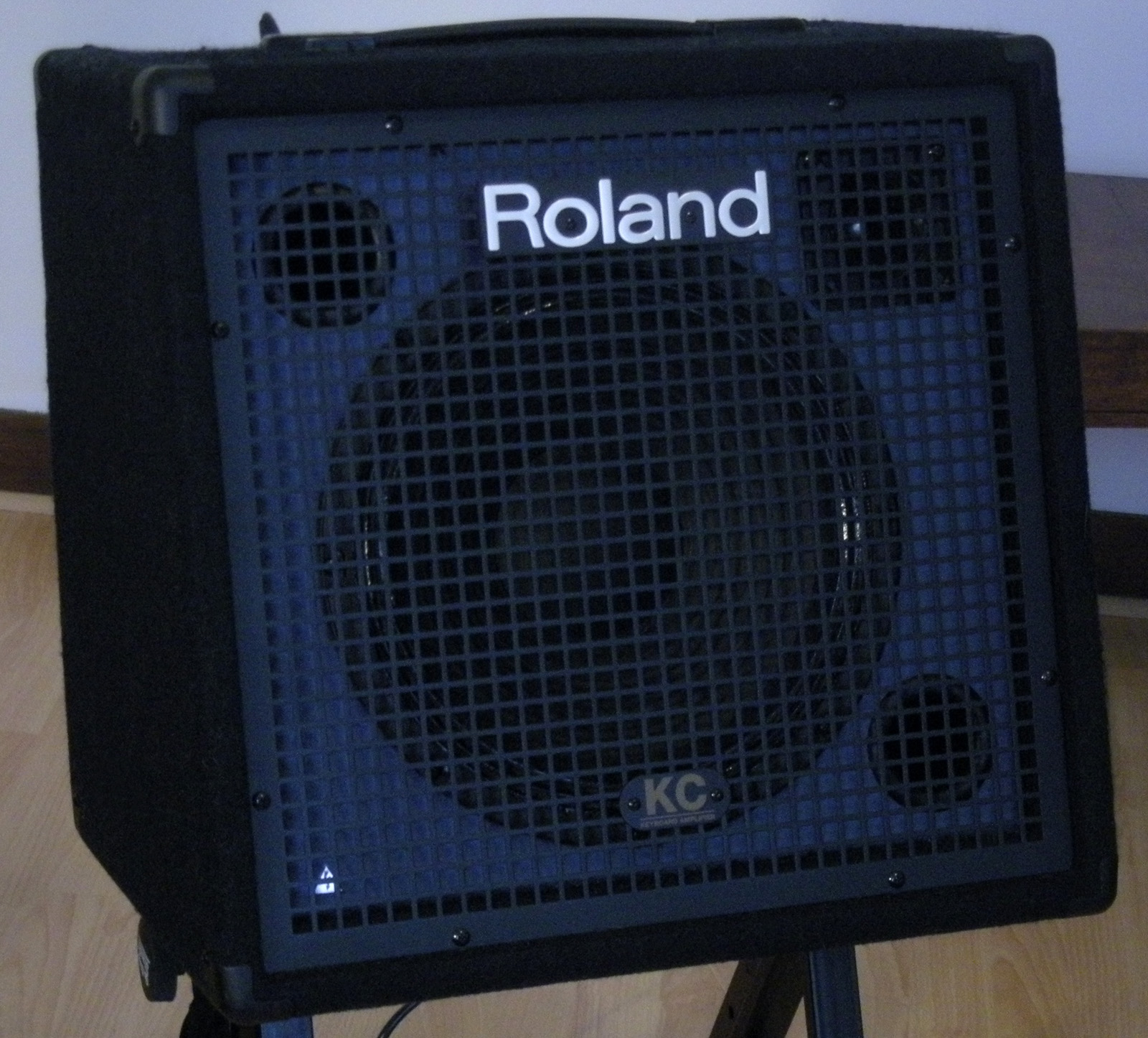 Roland KC350 image (815928) Audiofanzine
