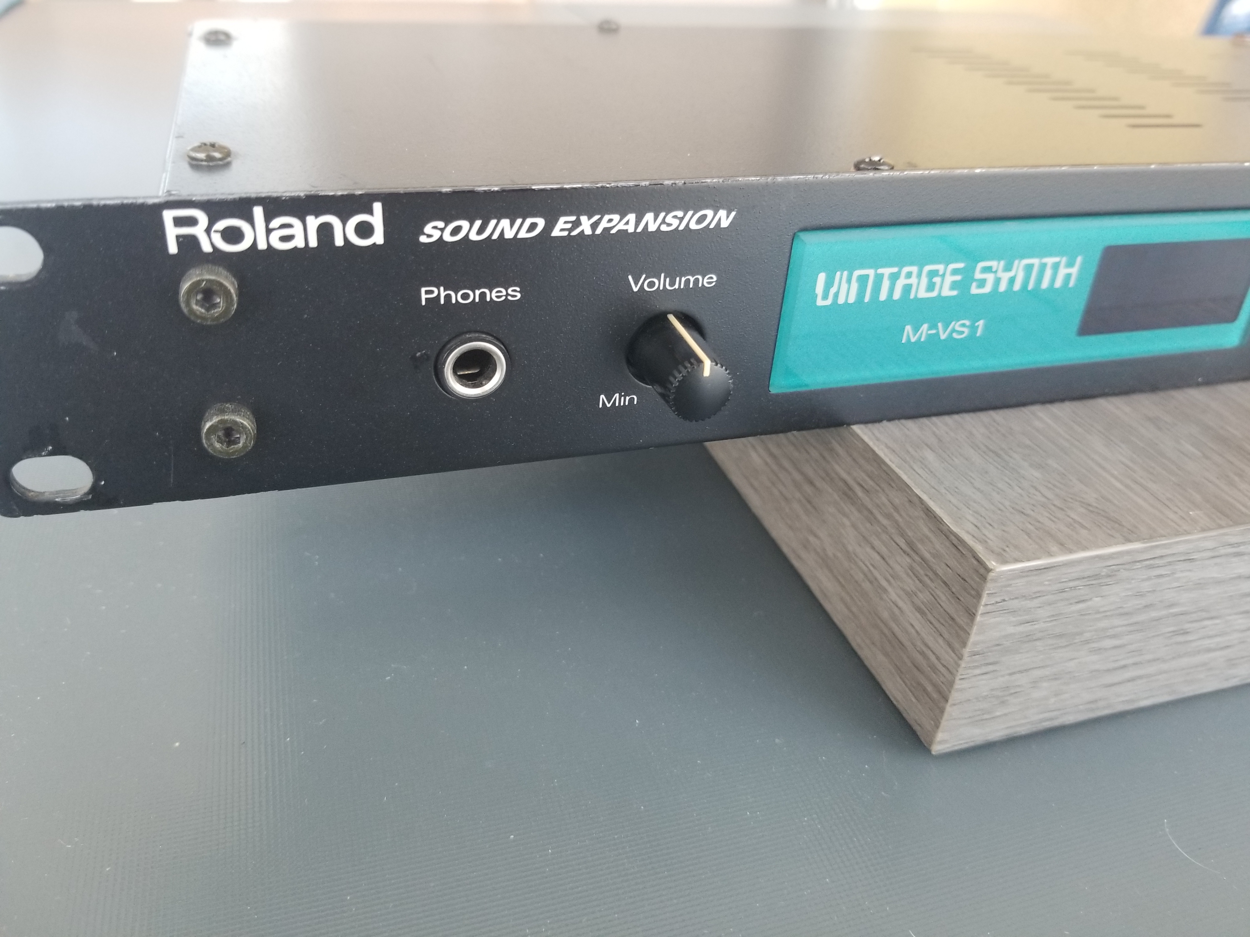 M-VS1 Vintage Synth - Roland M-VS1 Vintage Synth - Audiofanzine