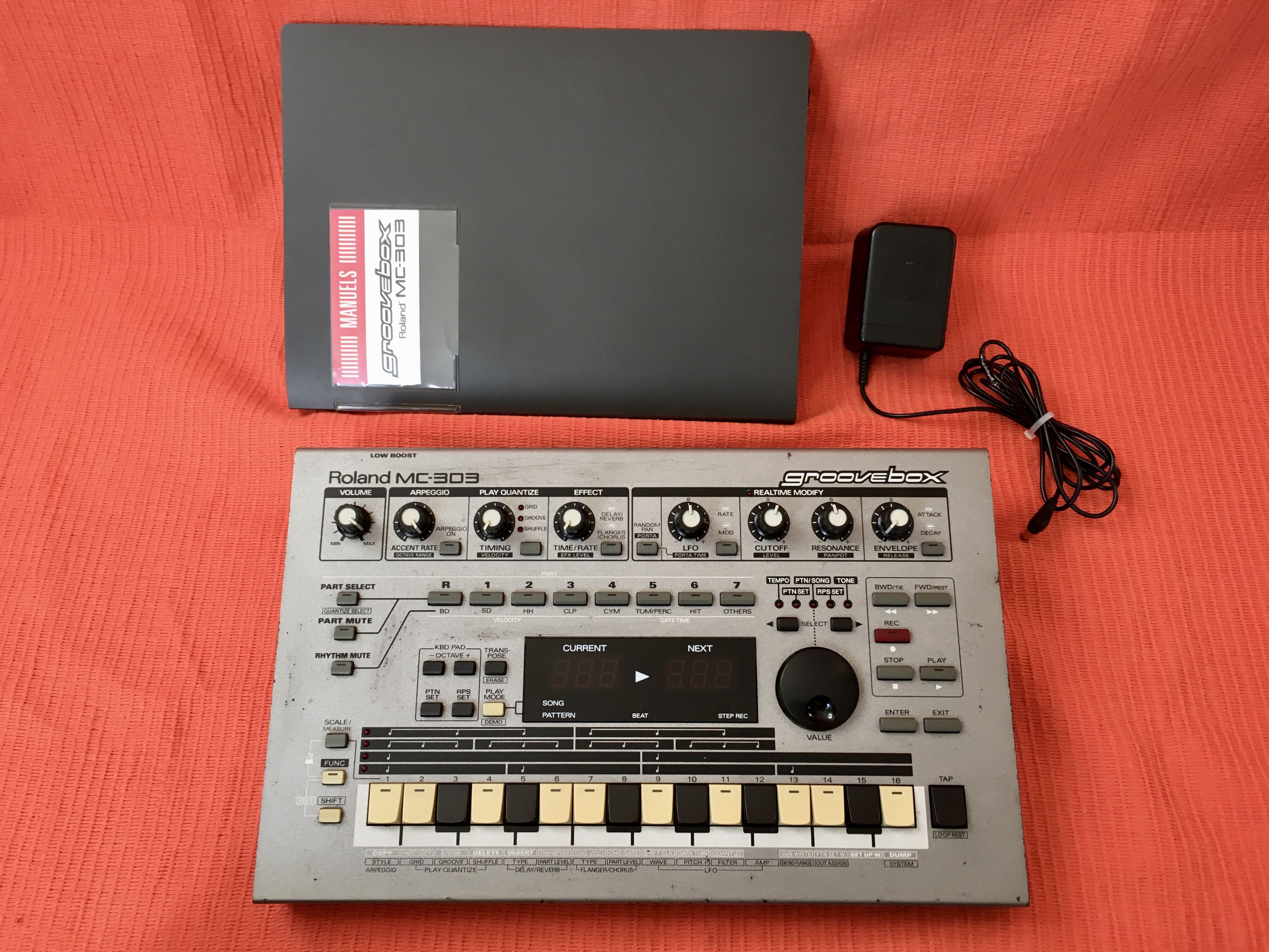 MC-303 - Roland MC-303 - Audiofanzine