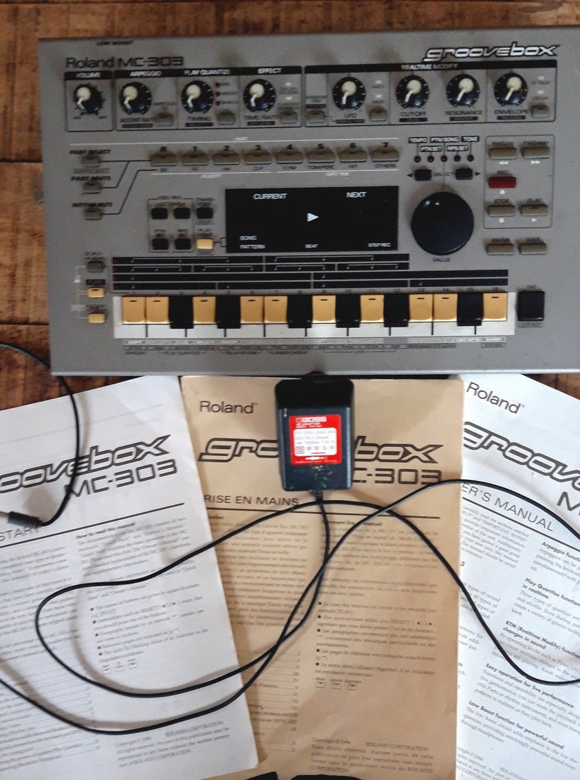 MC-303 - Roland MC-303 - Audiofanzine