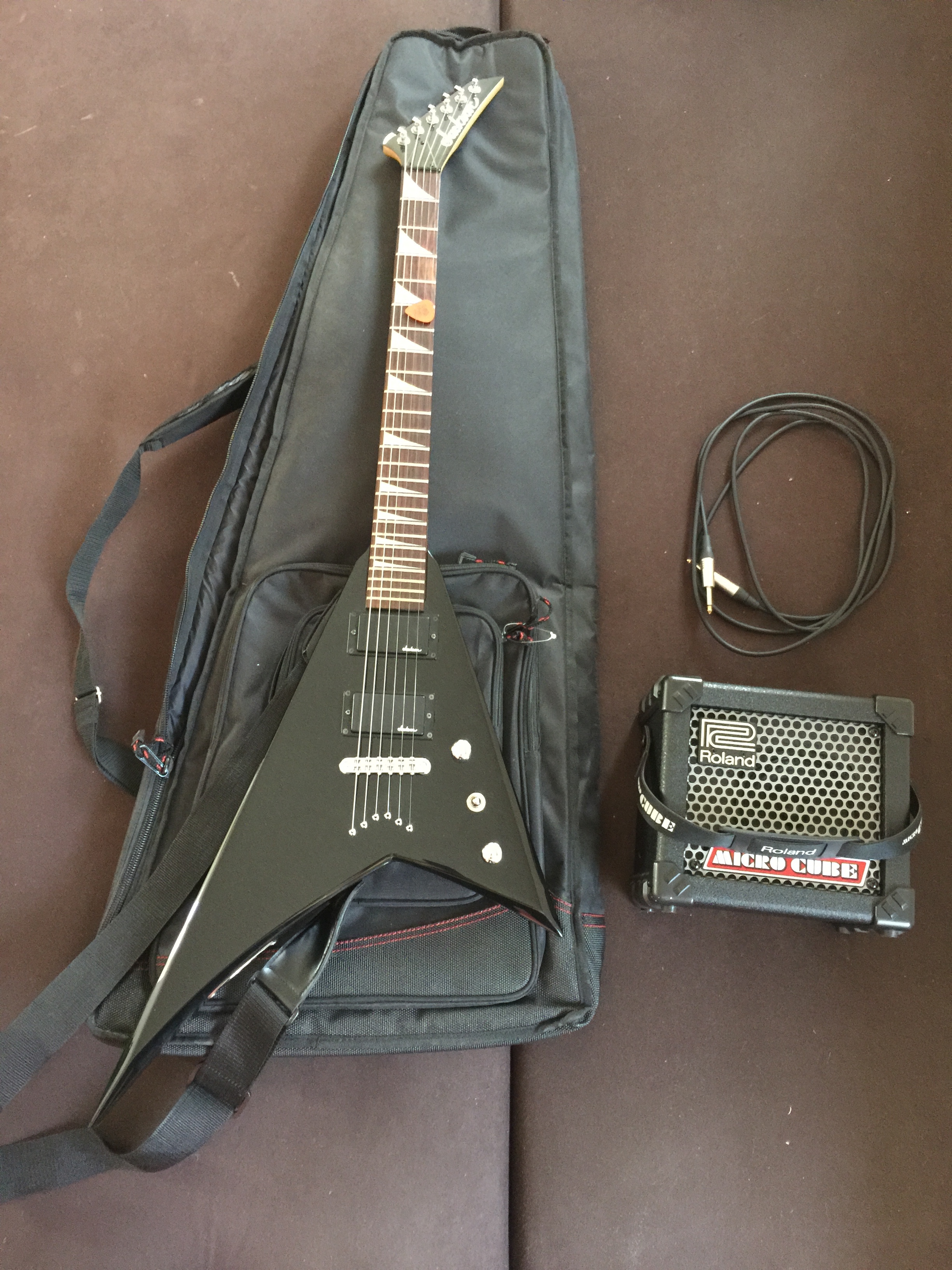 Jackson JS32T Rhoads image (#1652429) - Audiofanzine