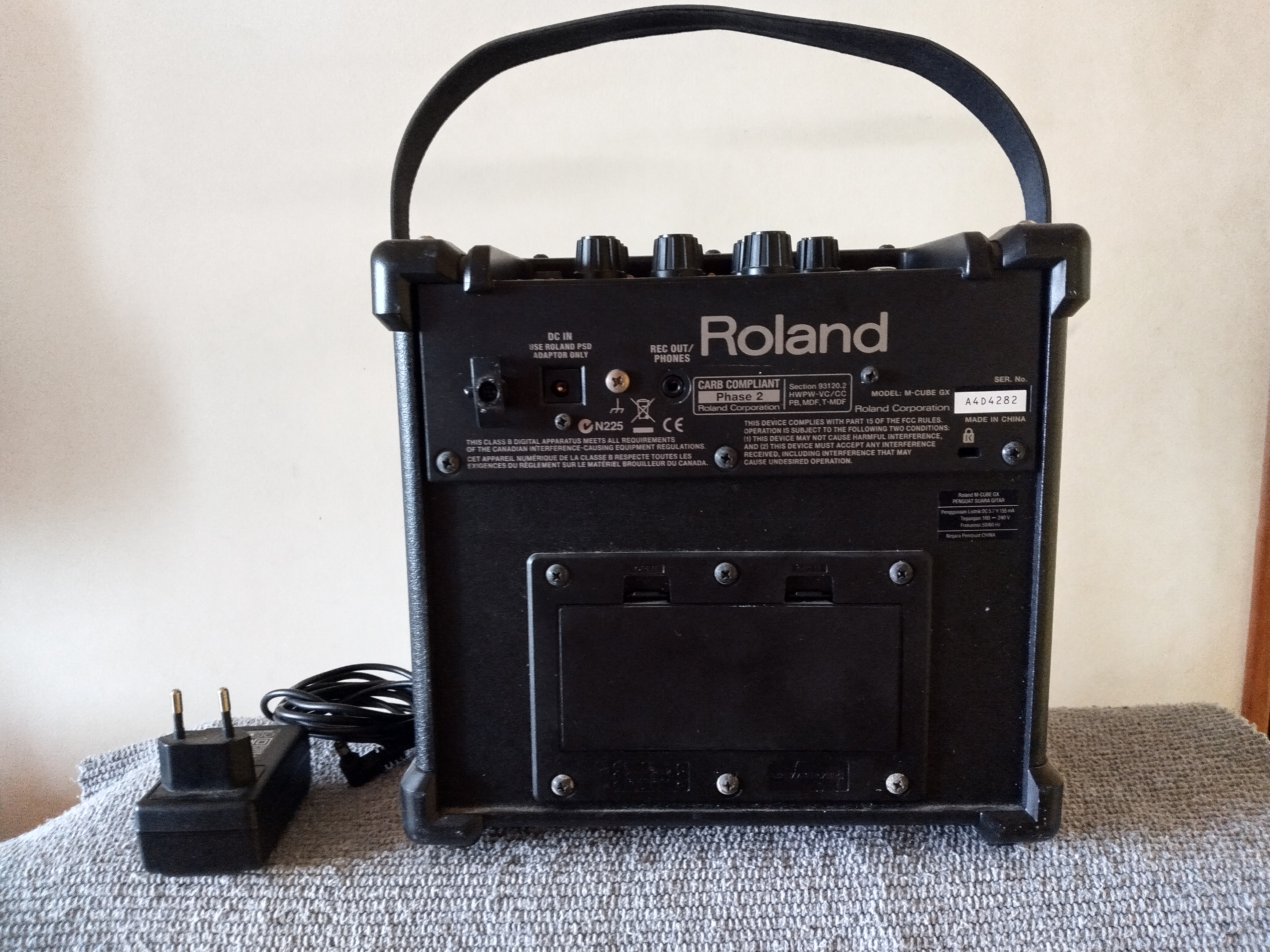 Micro Cube - Roland Micro Cube - Audiofanzine