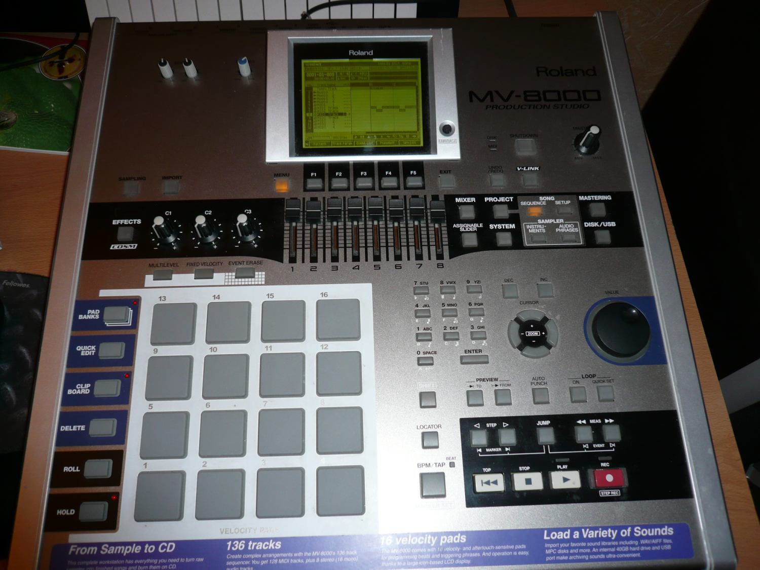 Roland MV-8000 image (#66061) - Audiofanzine